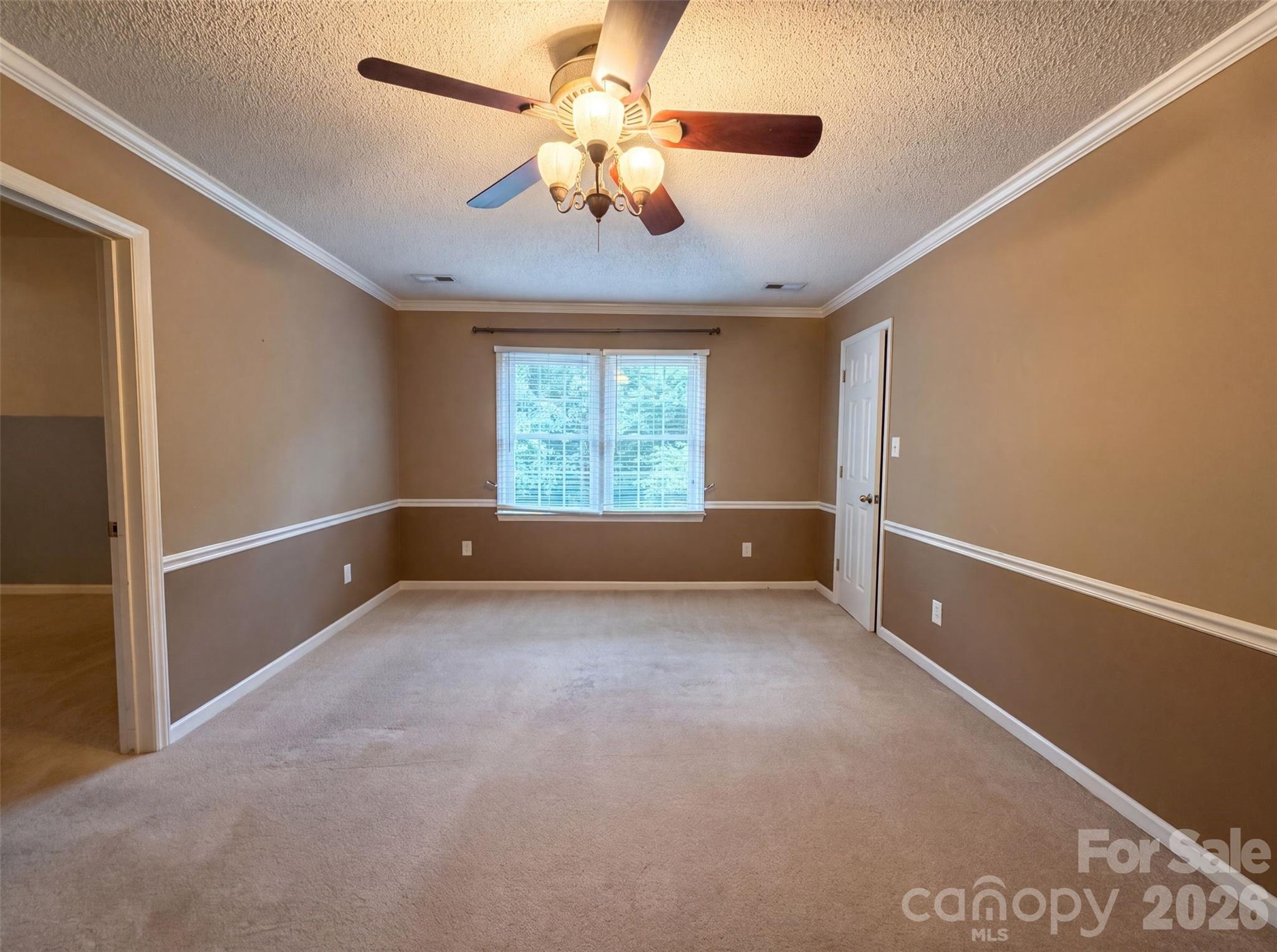 1148 Blossom Terrace Property Photo 4