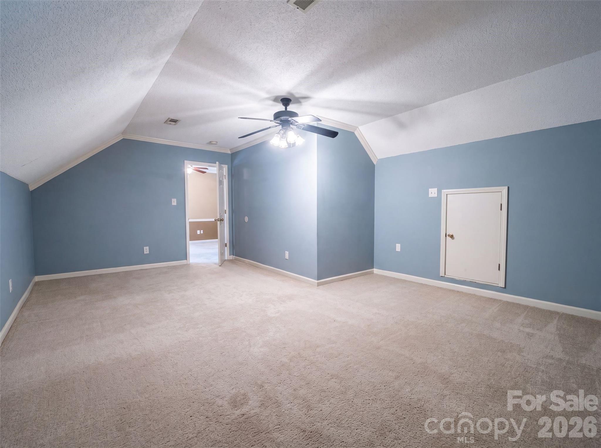 1148 Blossom Terrace Property Photo 8