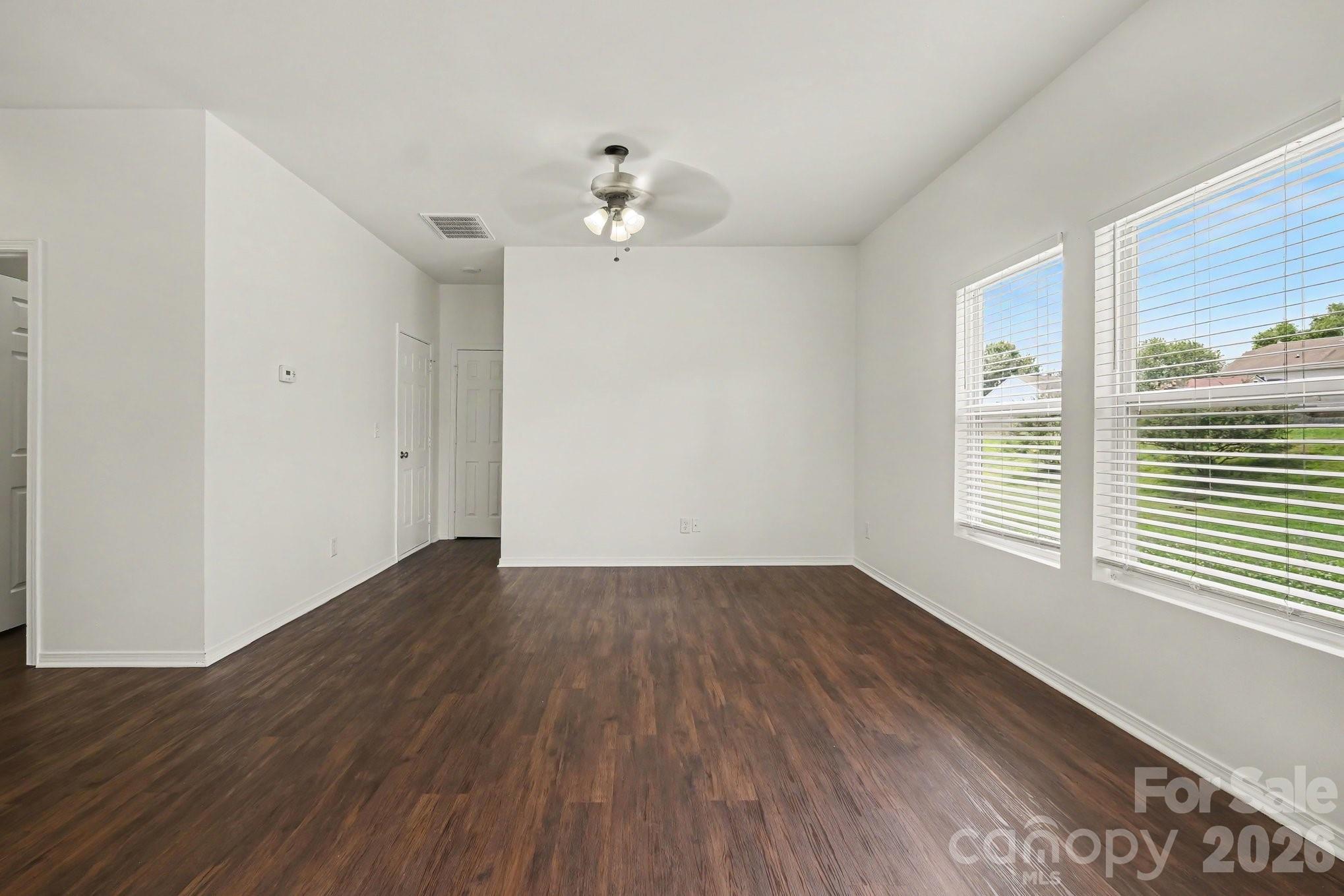 4636 Meadowfield Road Property Photo 11