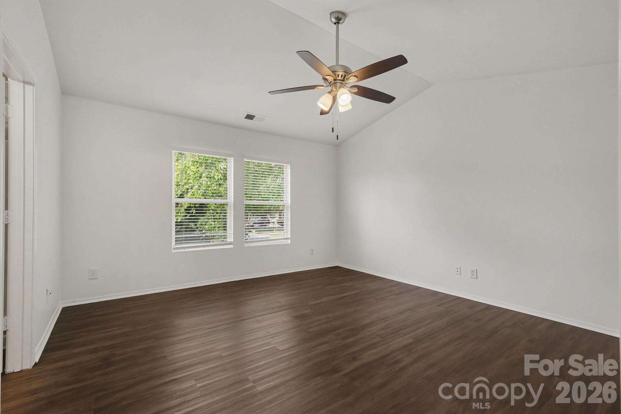 4636 Meadowfield Road Property Photo 14