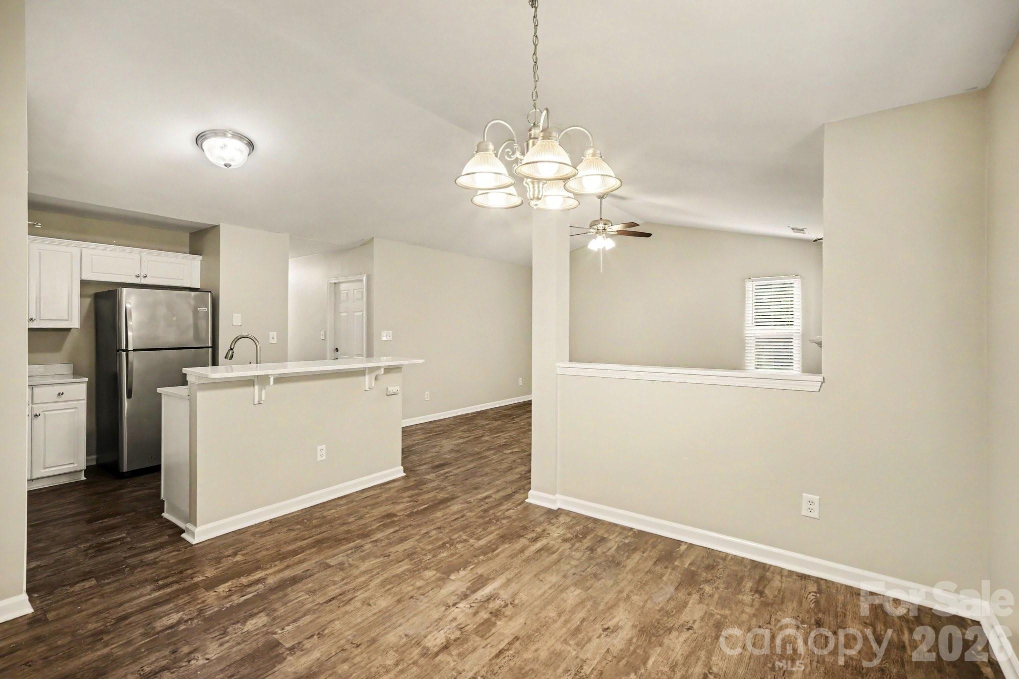 2732 Black Walnut Lane Property Photo 7