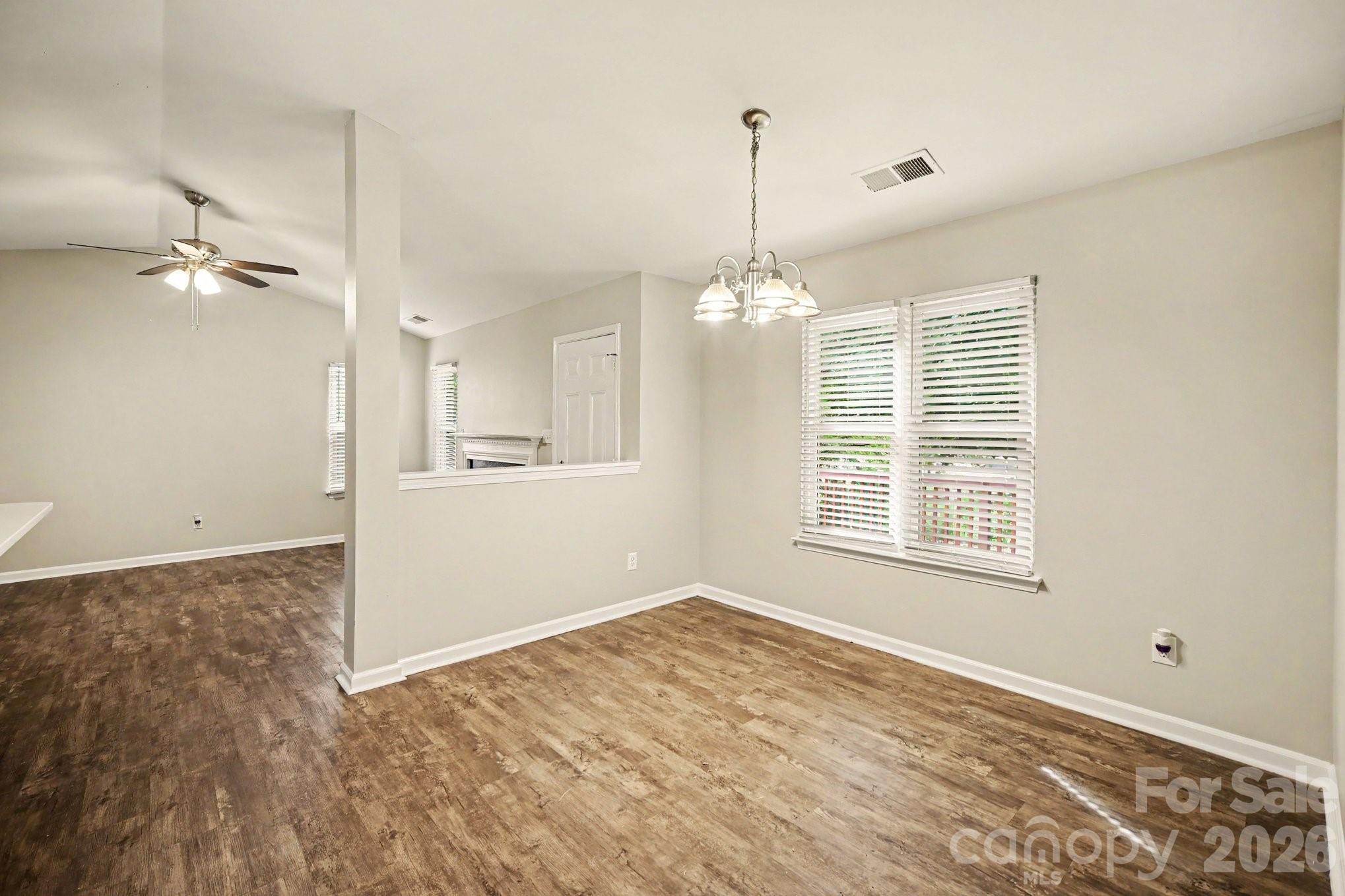 2732 Black Walnut Lane Property Photo 10