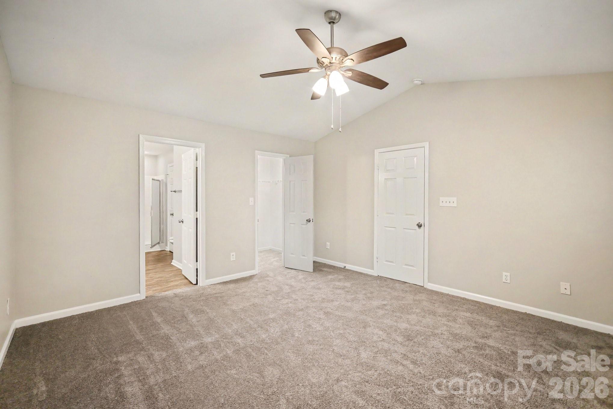 2732 Black Walnut Lane Property Photo 12