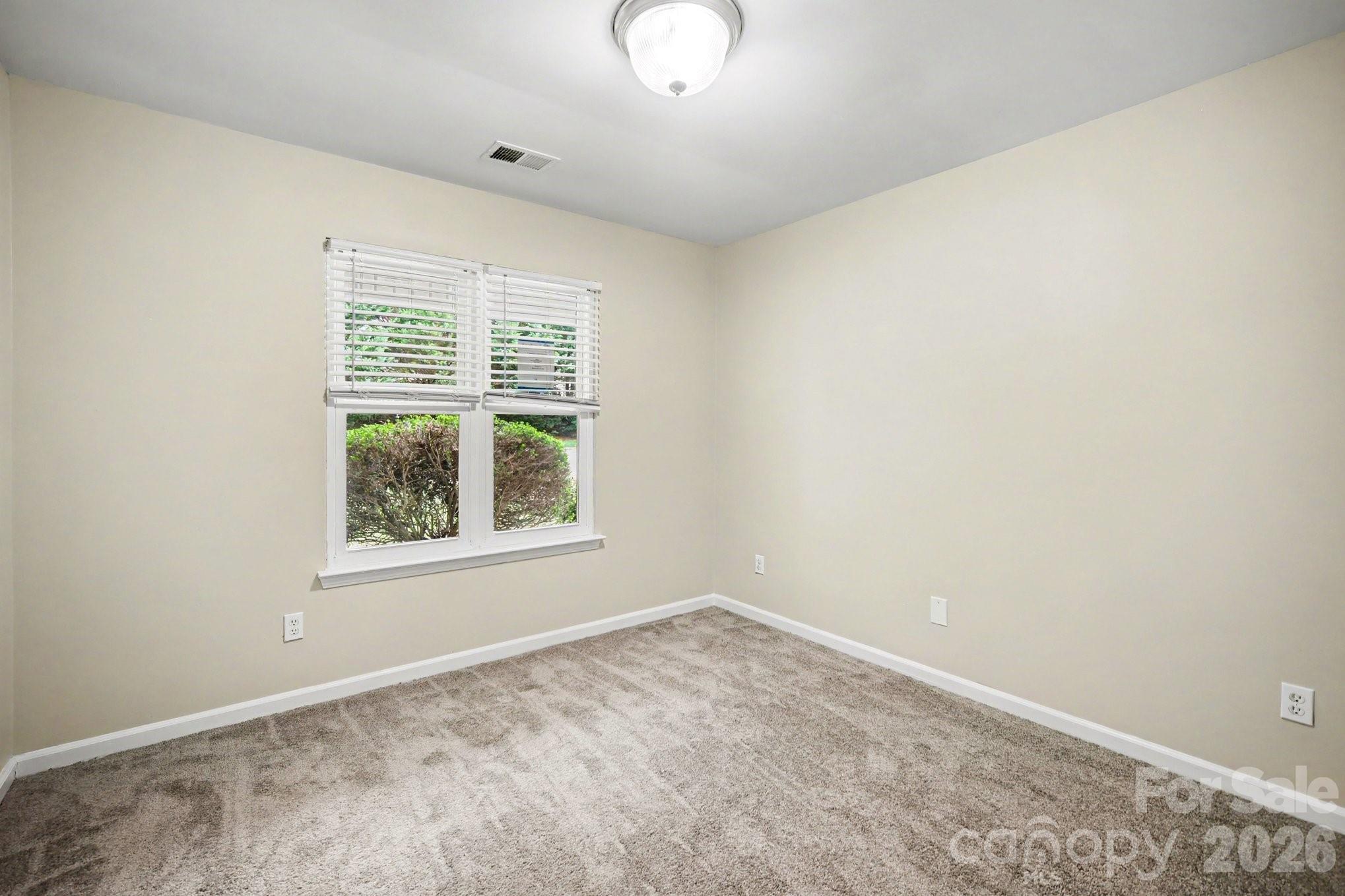 2732 Black Walnut Lane Property Photo 15