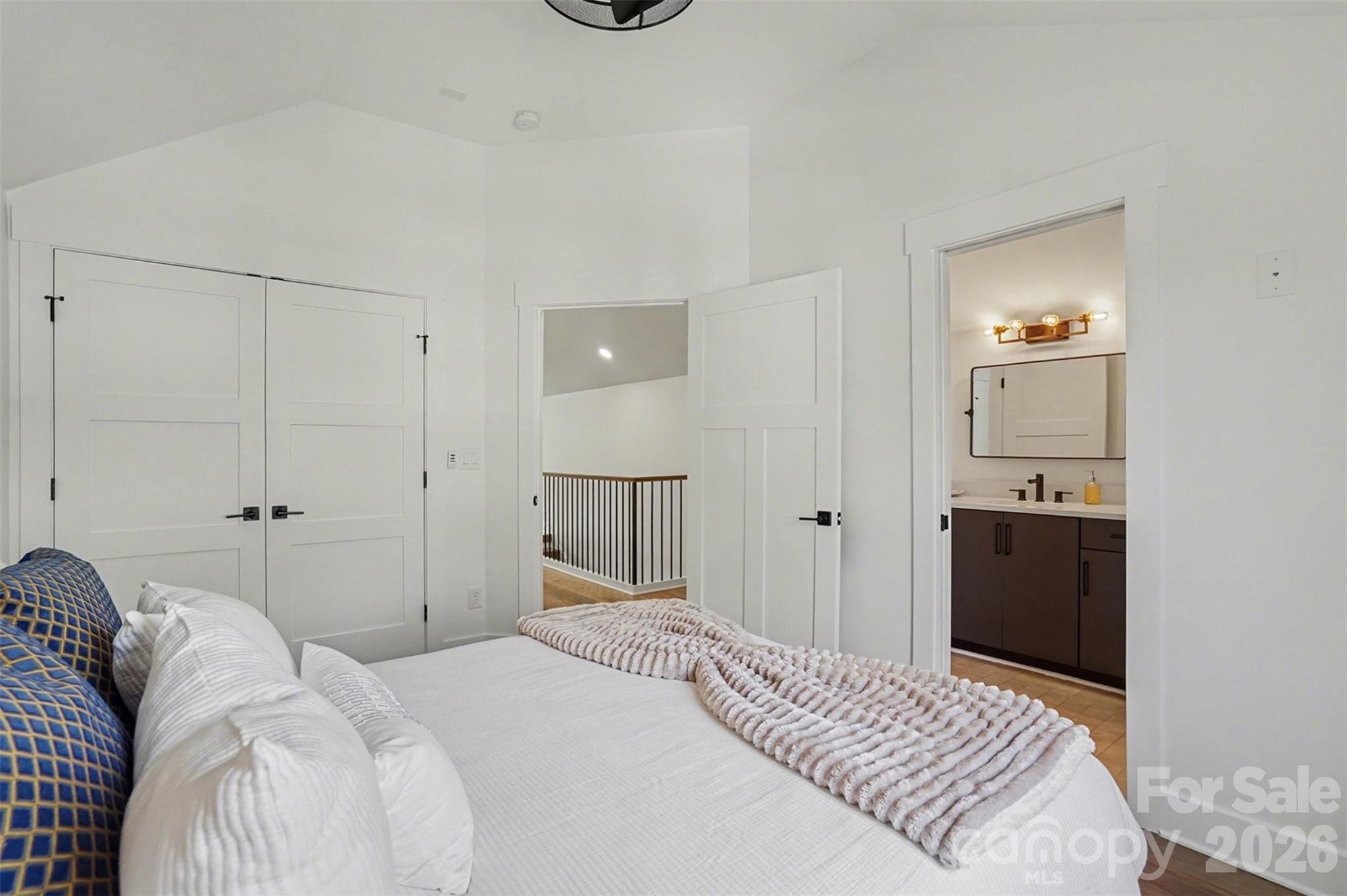 915 Laurel Creek Lane Property Photo 31