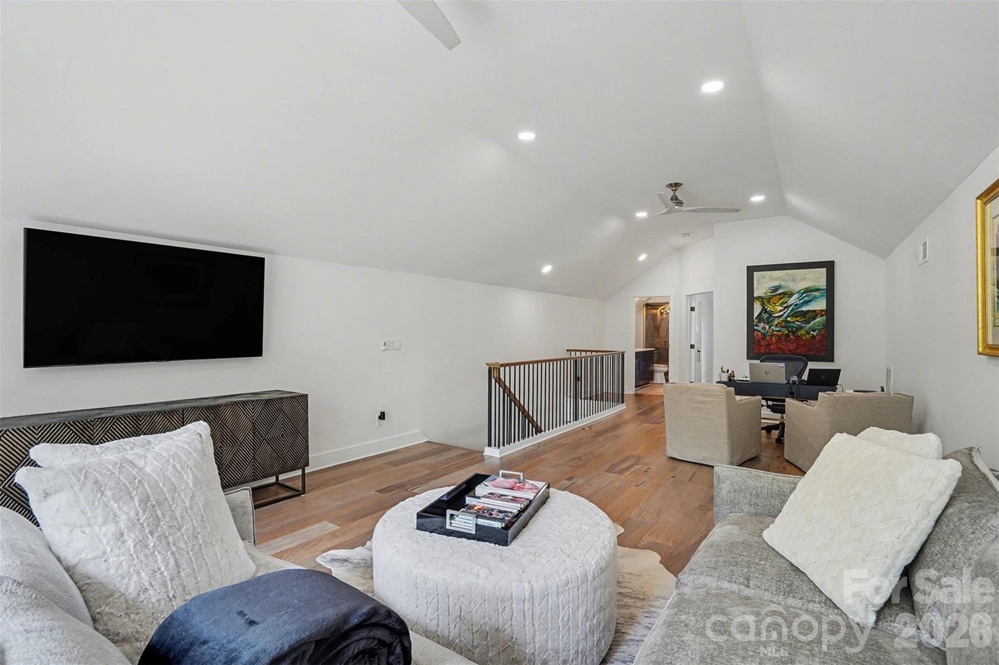 915 Laurel Creek Lane Property Photo 39