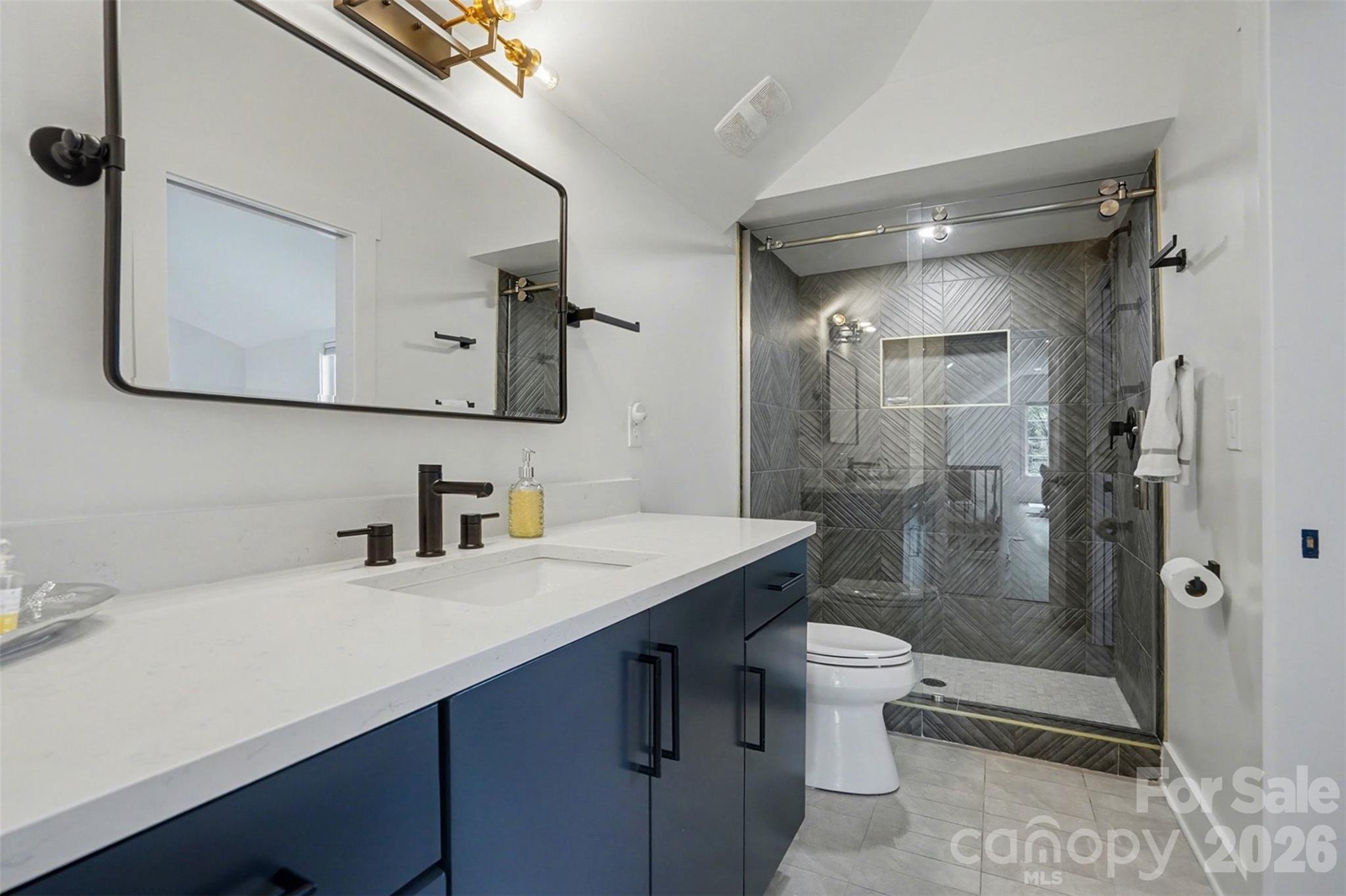 915 Laurel Creek Lane Property Photo 41