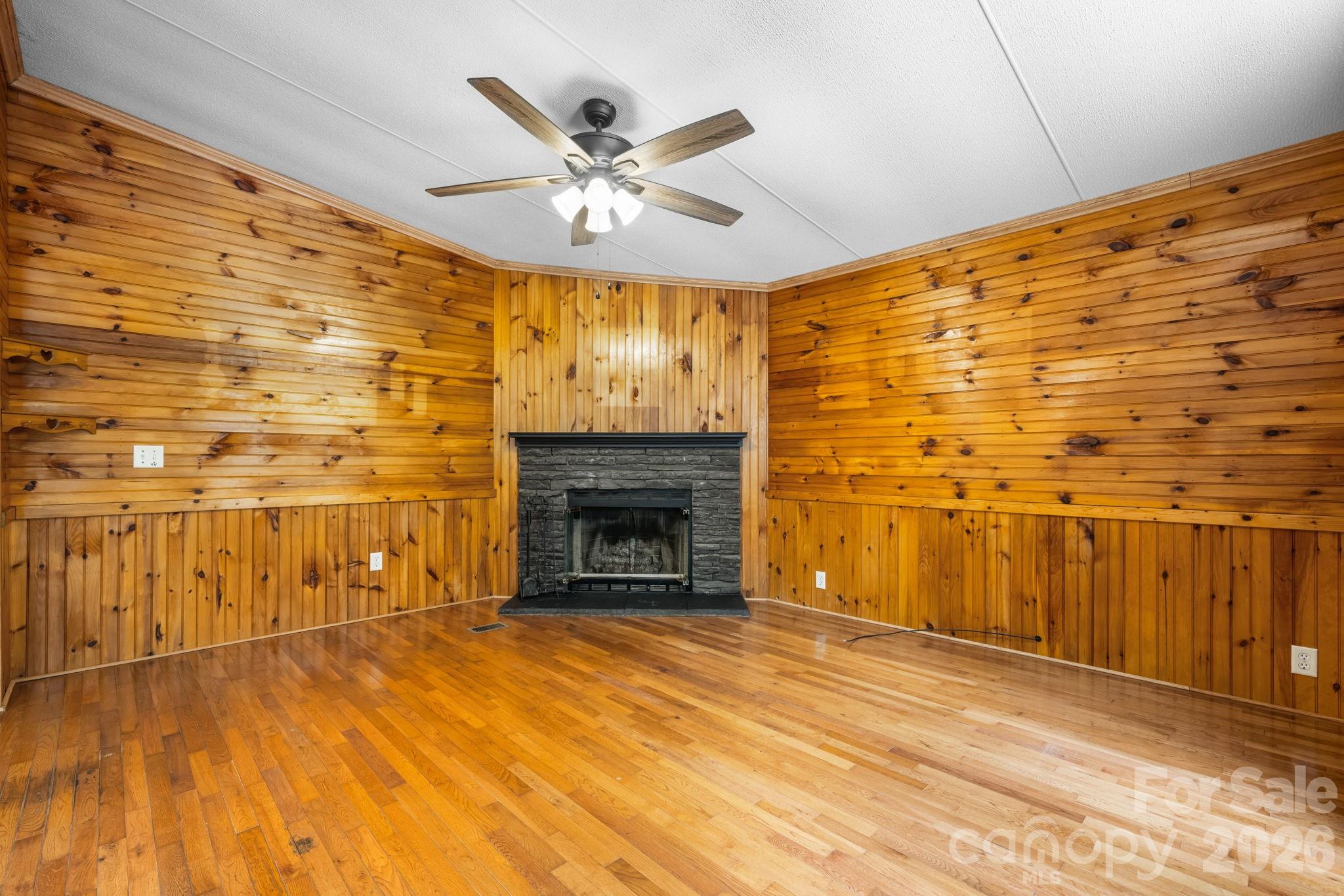 4901 Uncle Freds Place 13 Property Photo 12