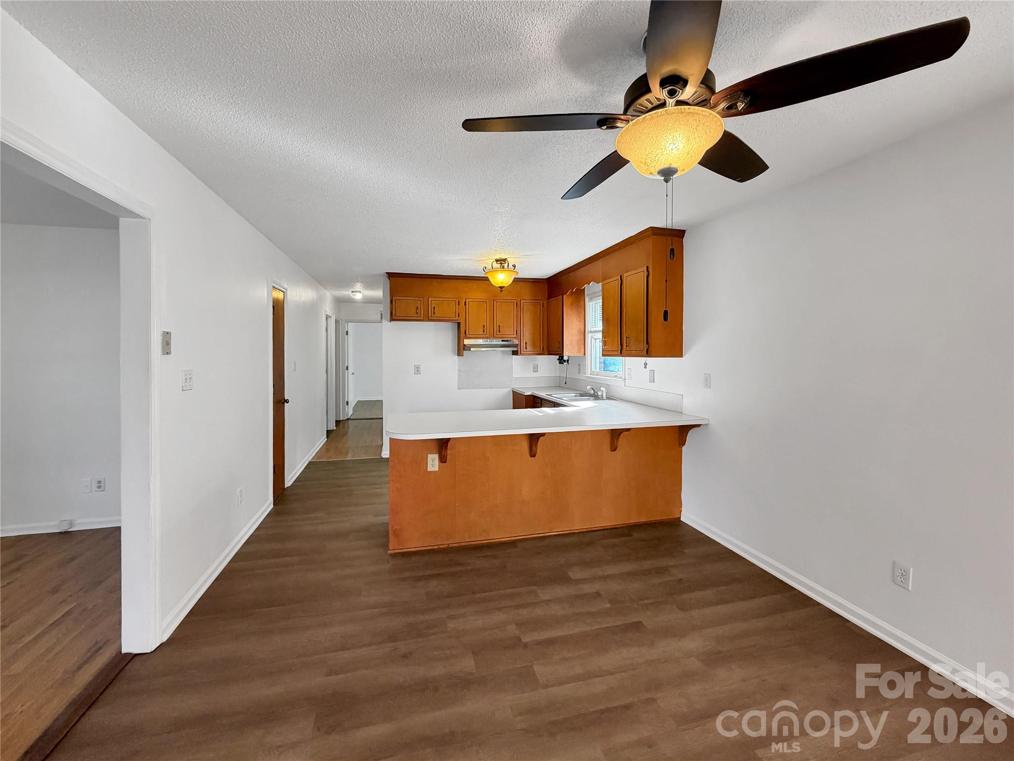 315 Southglenn Drive Property Photo 9