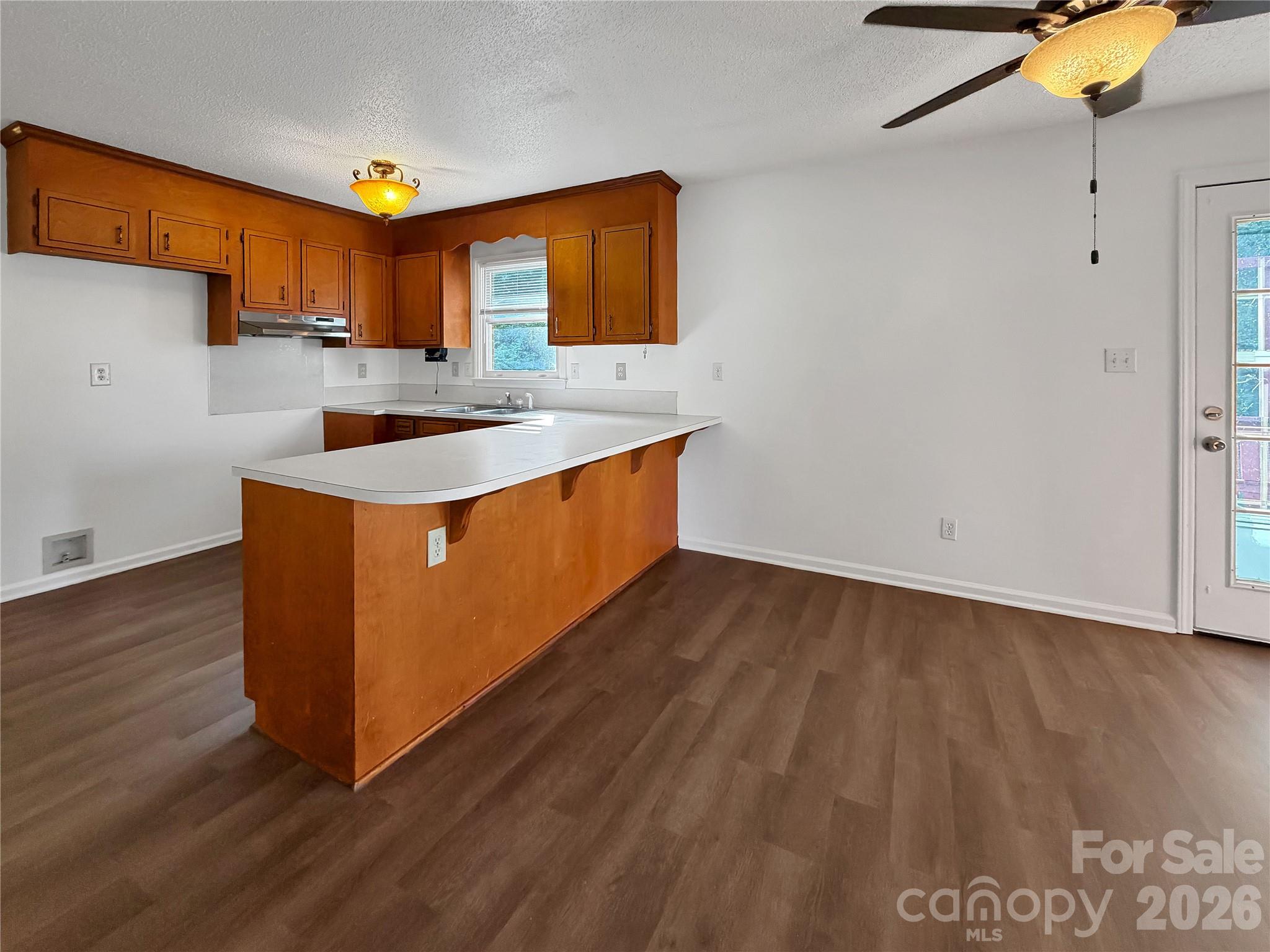 315 Southglenn Drive Property Photo 13