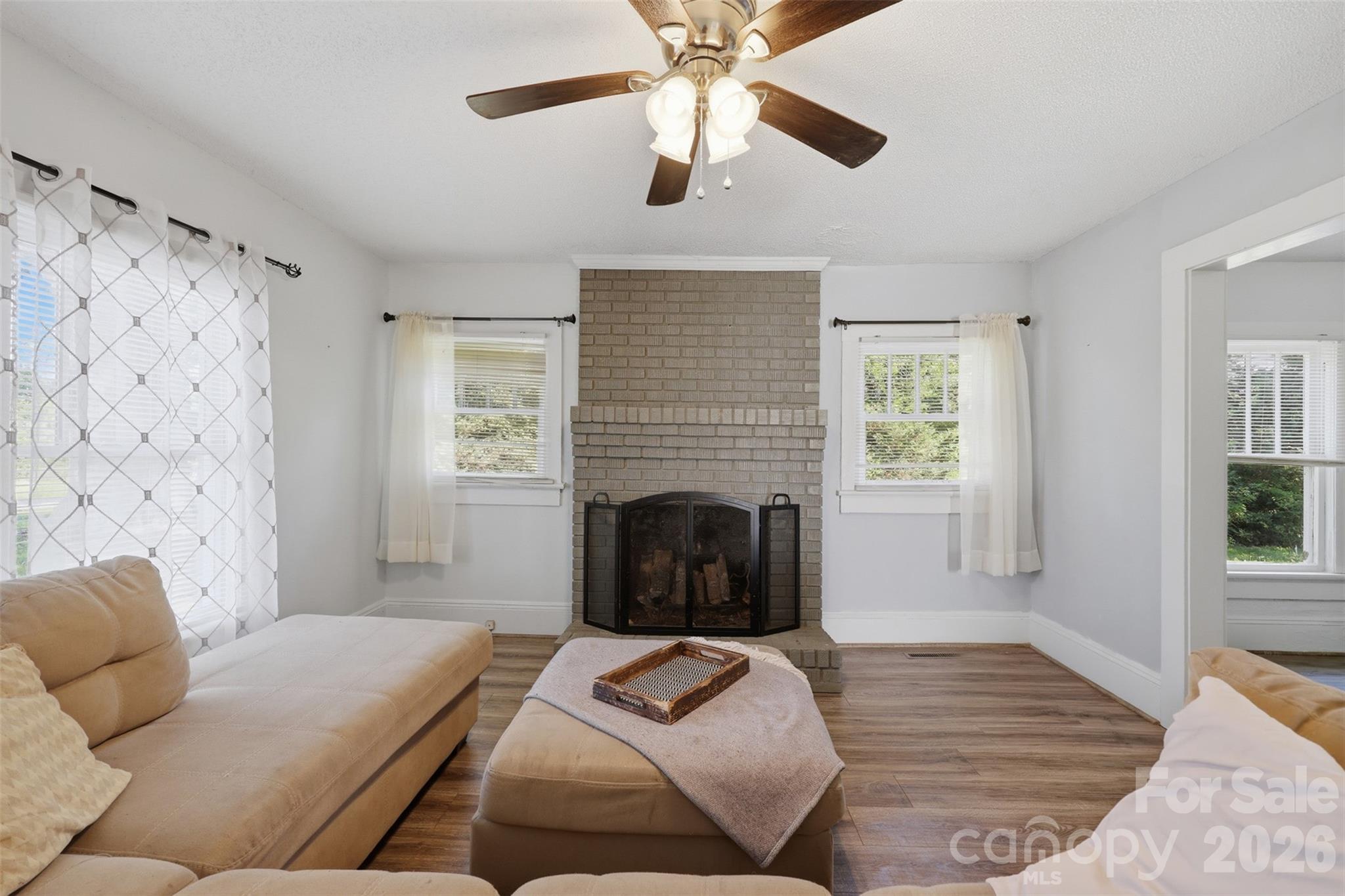623 E Ohio Avenue Property Photo 11
