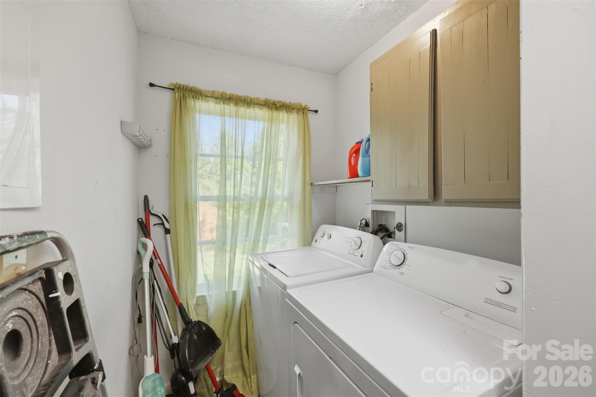 623 E Ohio Avenue Property Photo 31
