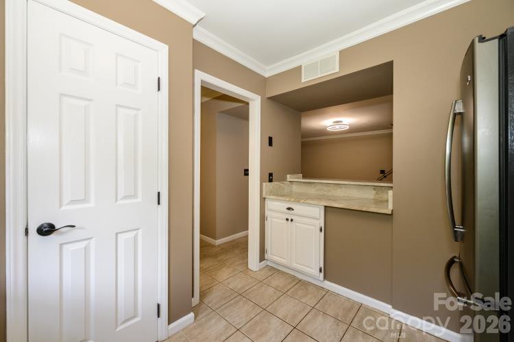 3605 Colony Crossing Drive Property Photo 8