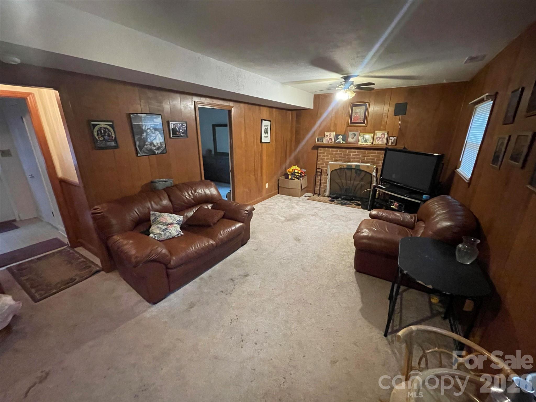 3133 Rosehill Drive Property Photo 4