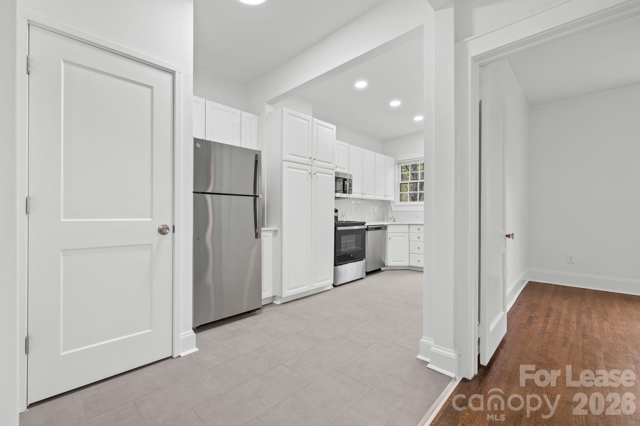 2112 Crescent Avenue 4 Property Photo 16