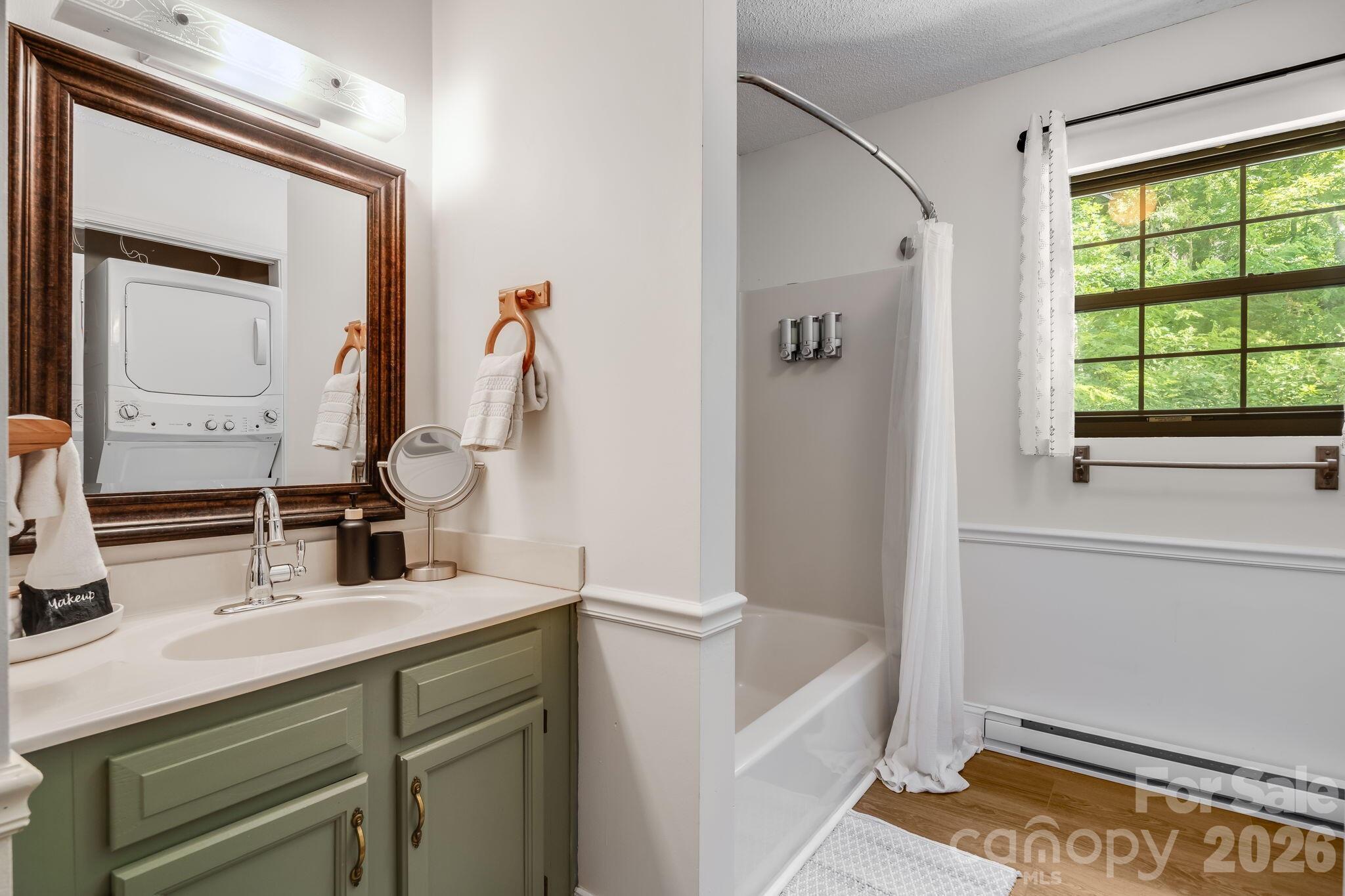 950 Main Street 5 Property Photo 12