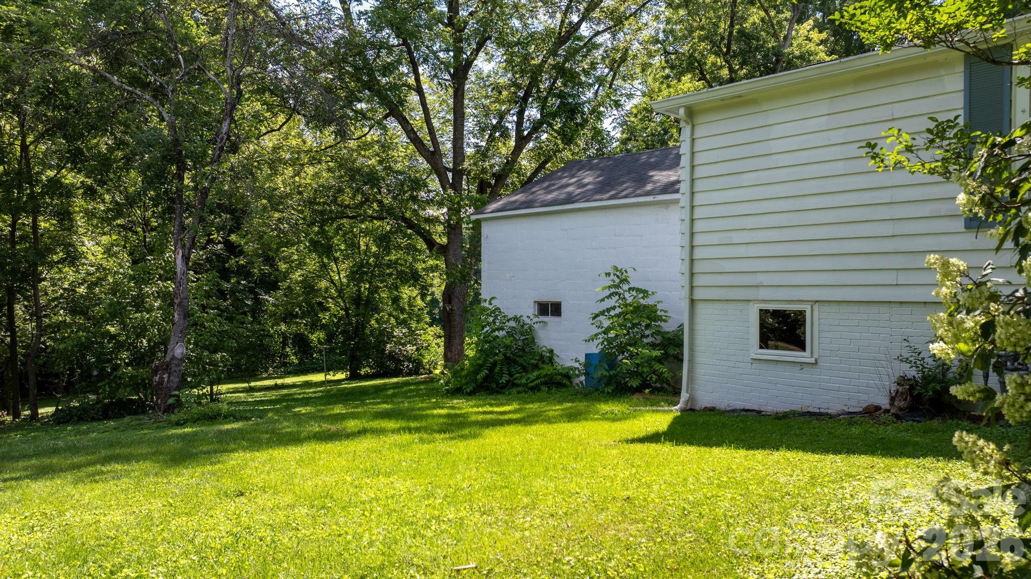 608 1st Street Property Photo 11