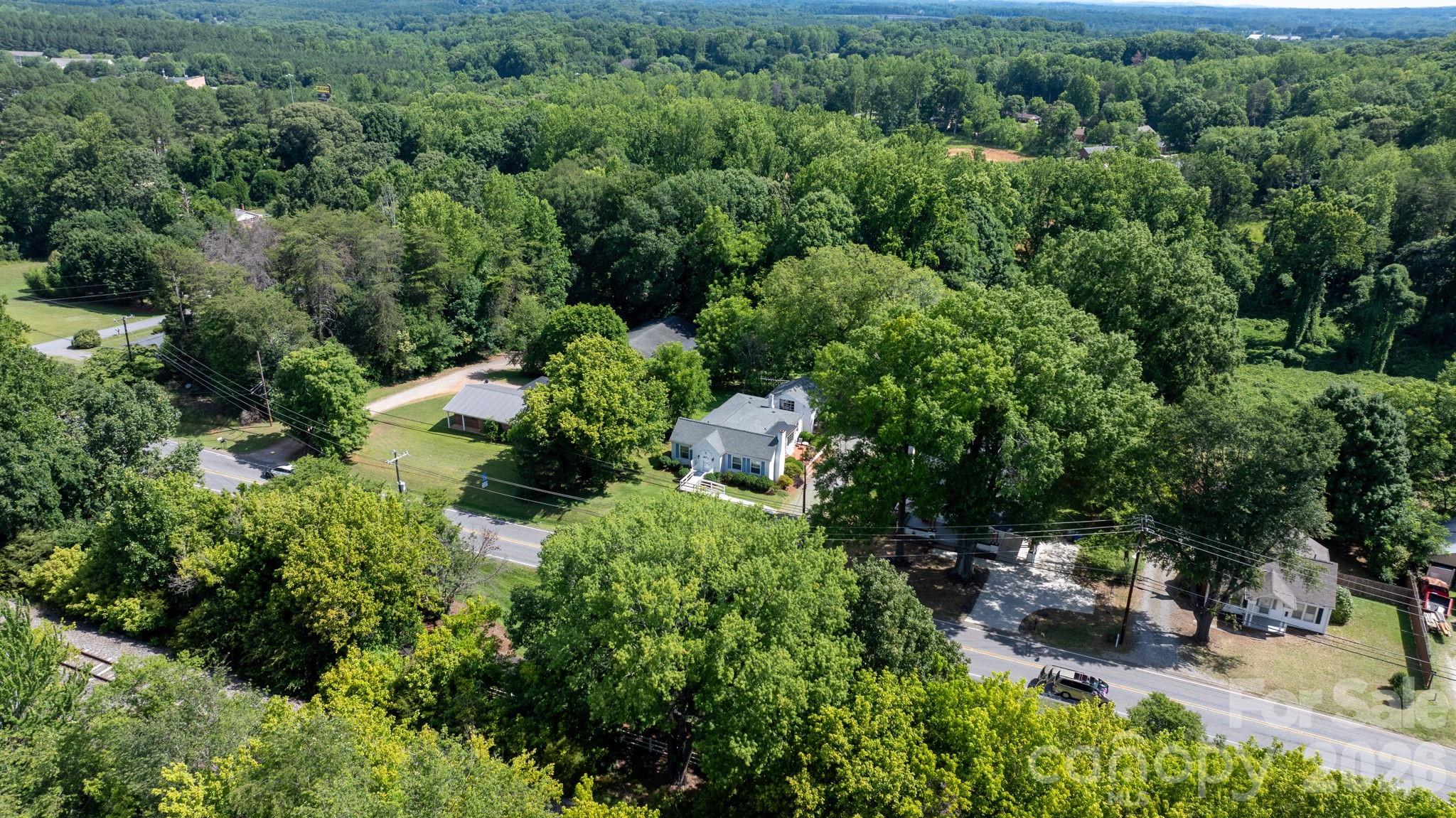 608 1st Street Property Photo 15