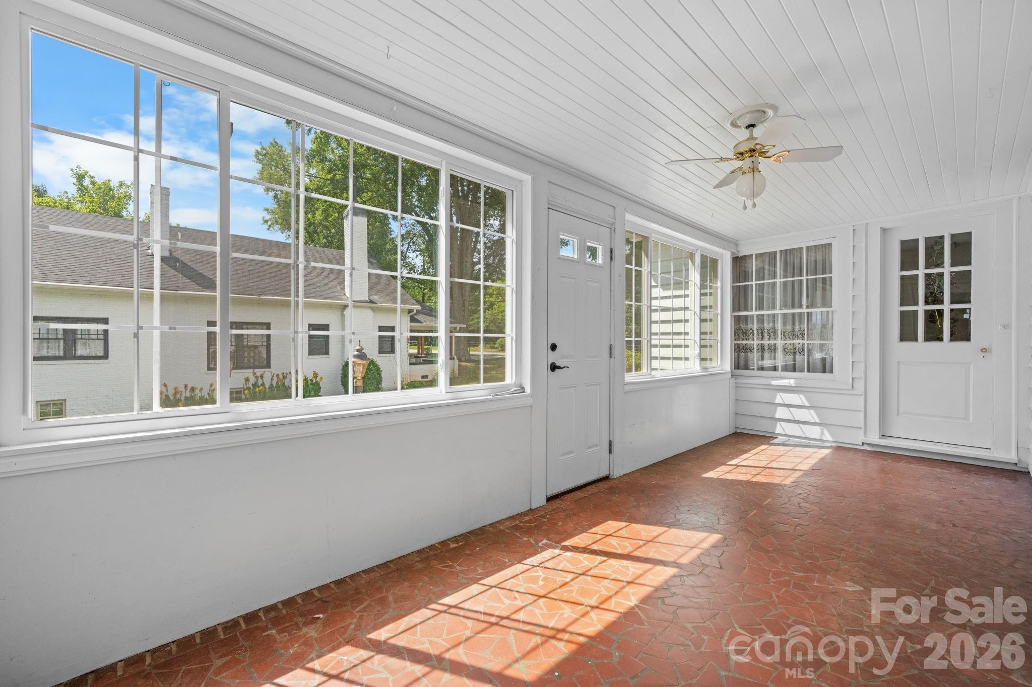 608 1st Street Property Photo 21
