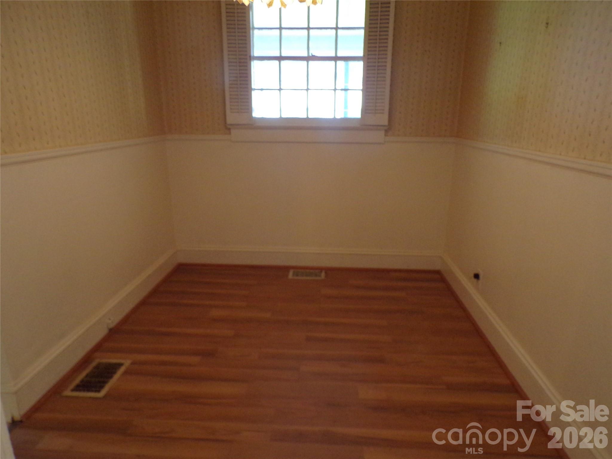608 1st Street Property Photo 39