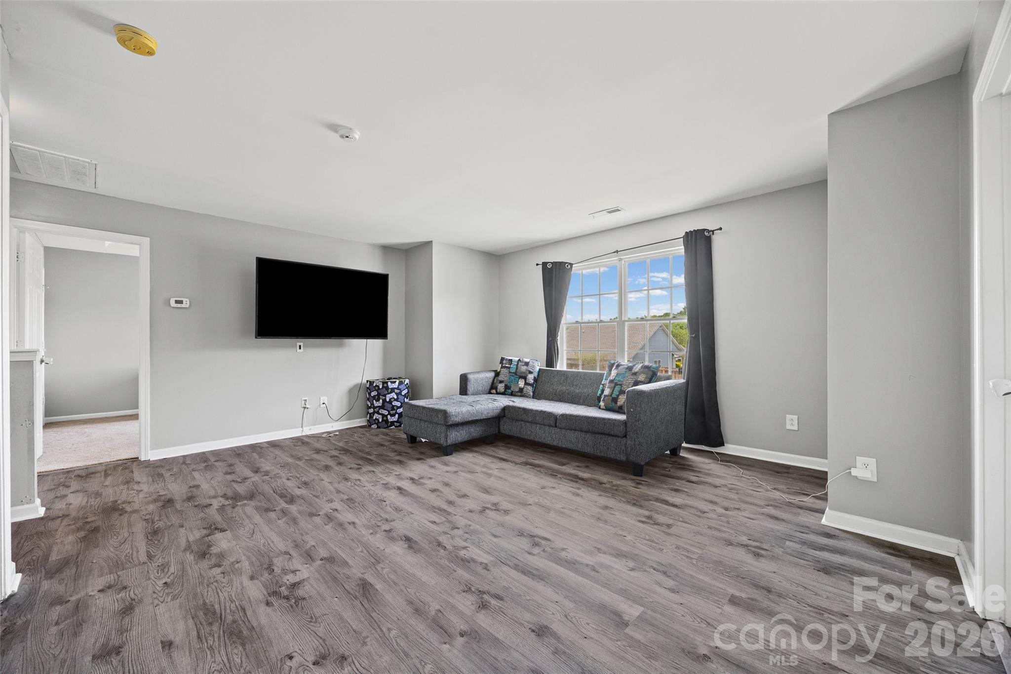 512 Gentle Breeze Lane Property Photo 18