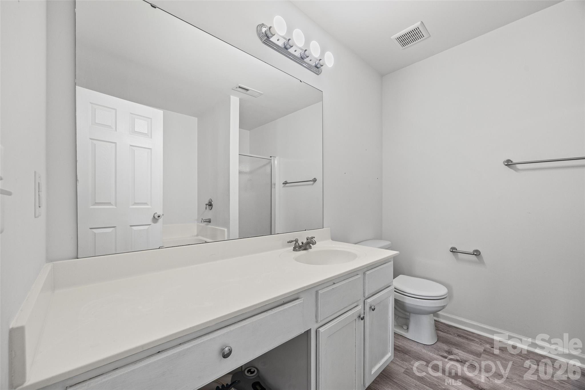512 Gentle Breeze Lane Property Photo 22