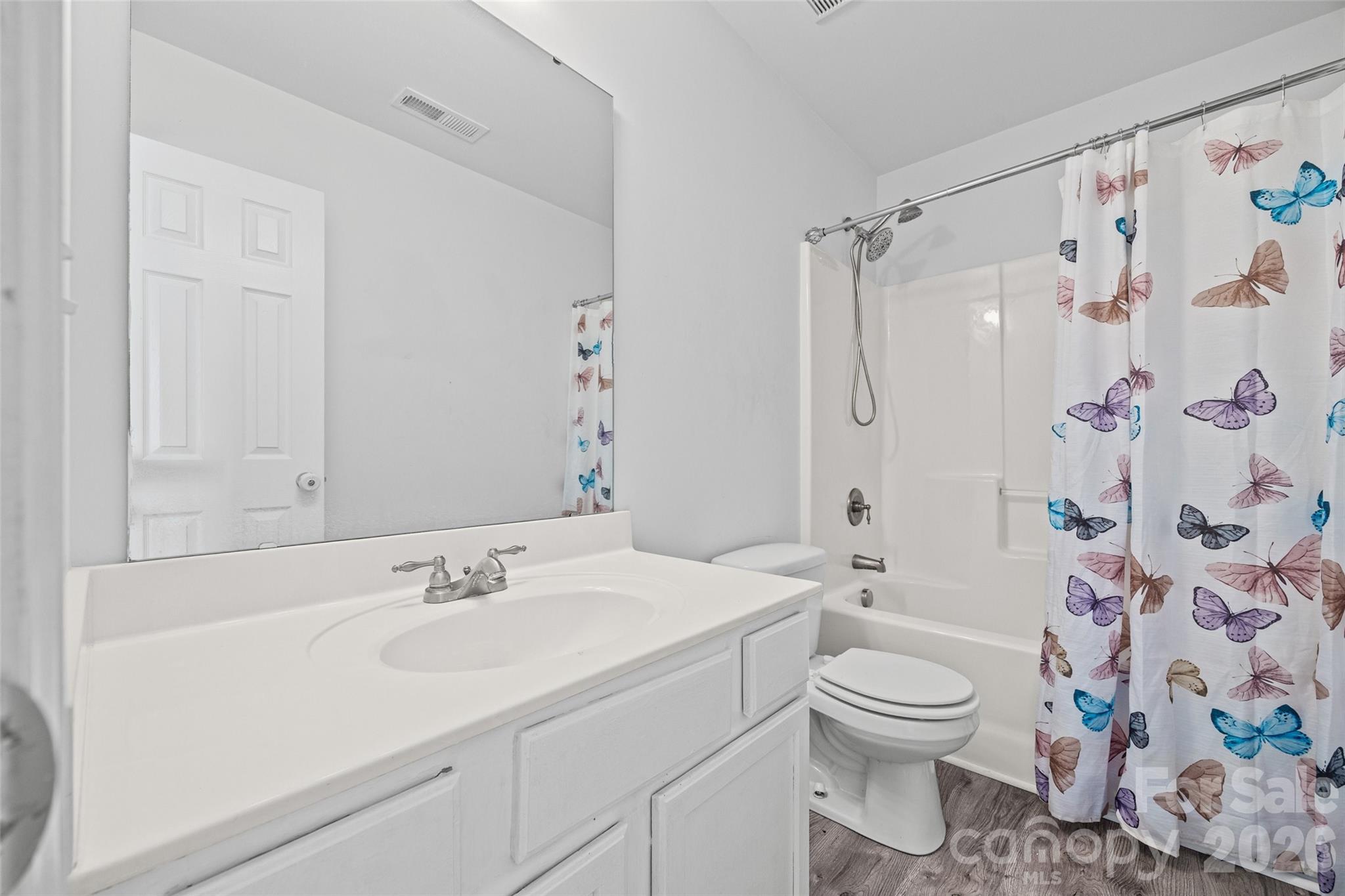 512 Gentle Breeze Lane Property Photo 26