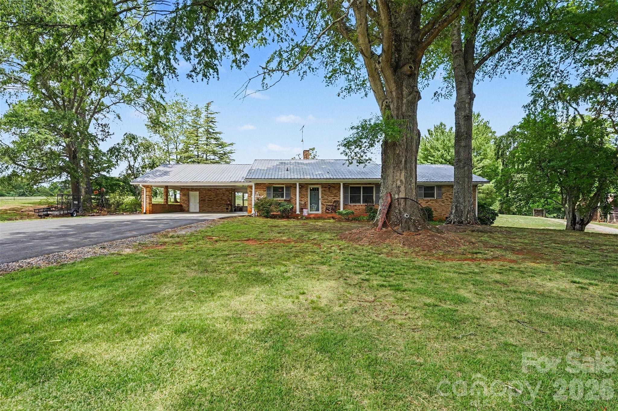591 Mullis Road Property Photo 1