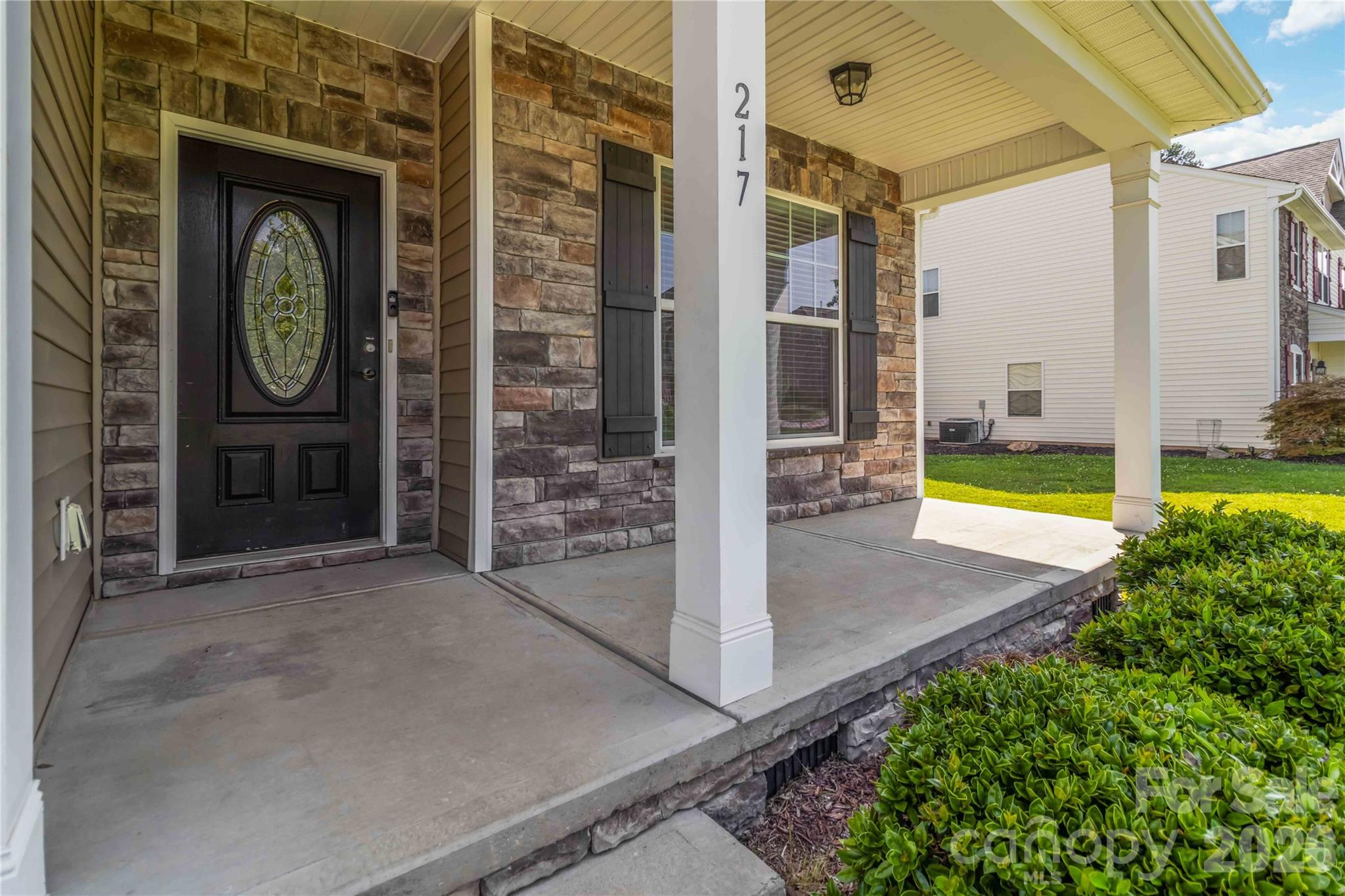 217 Hydrangea Drive Property Photo 3