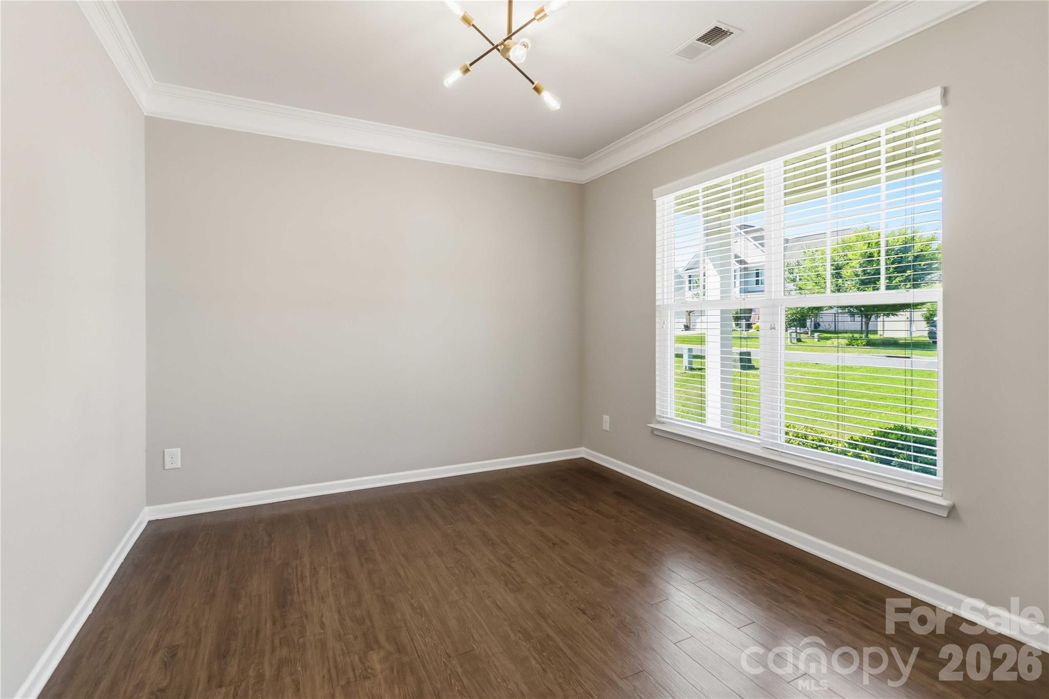 217 Hydrangea Drive Property Photo 5