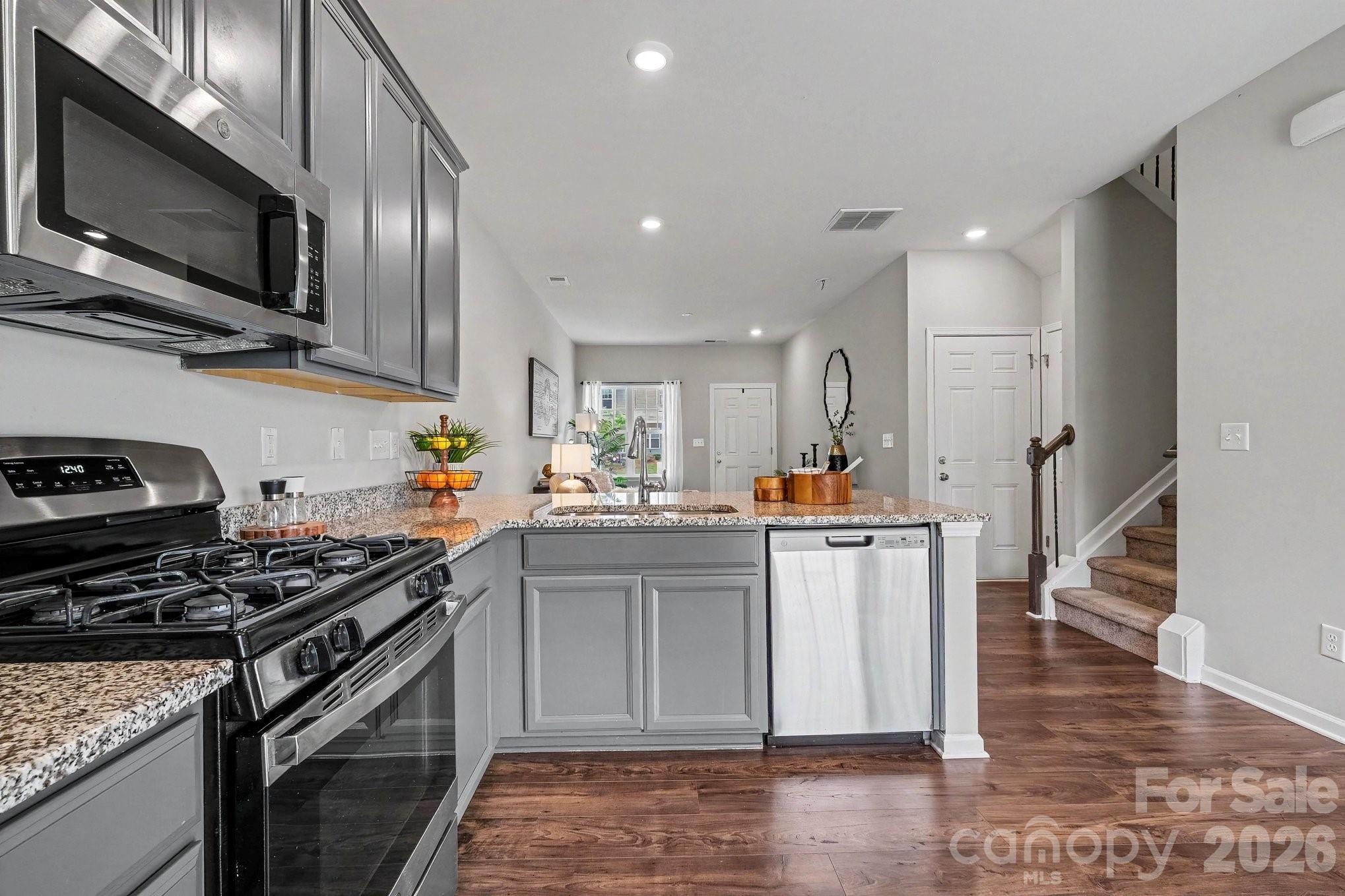 6411 Revolutionary Trail Property Photo 6