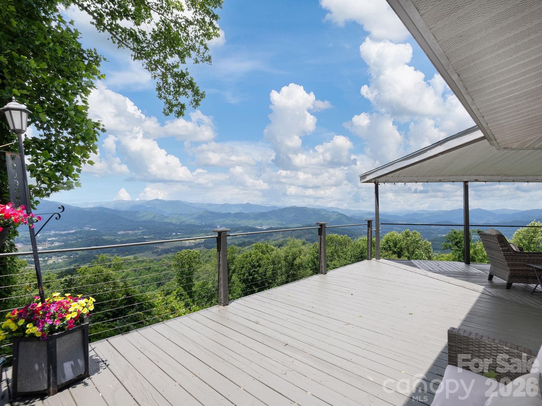 153 Windalier Lane Property Photo 1