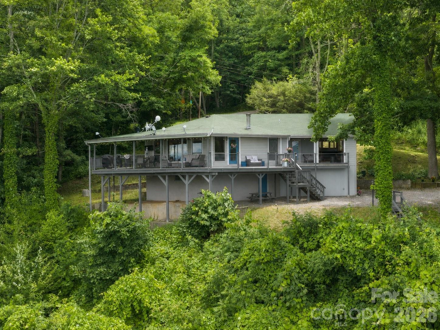 153 Windalier Lane Property Photo 6