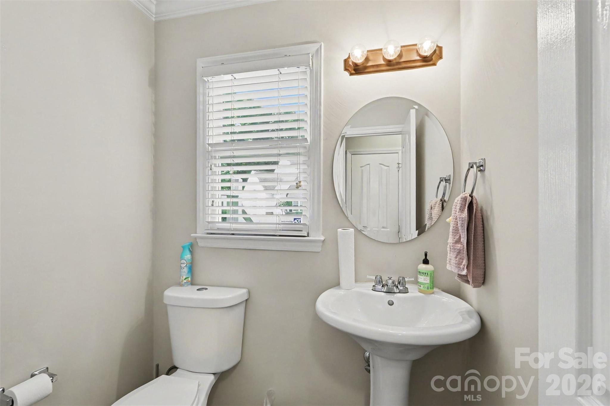 8606 Fox Chase Lane Property Photo 17