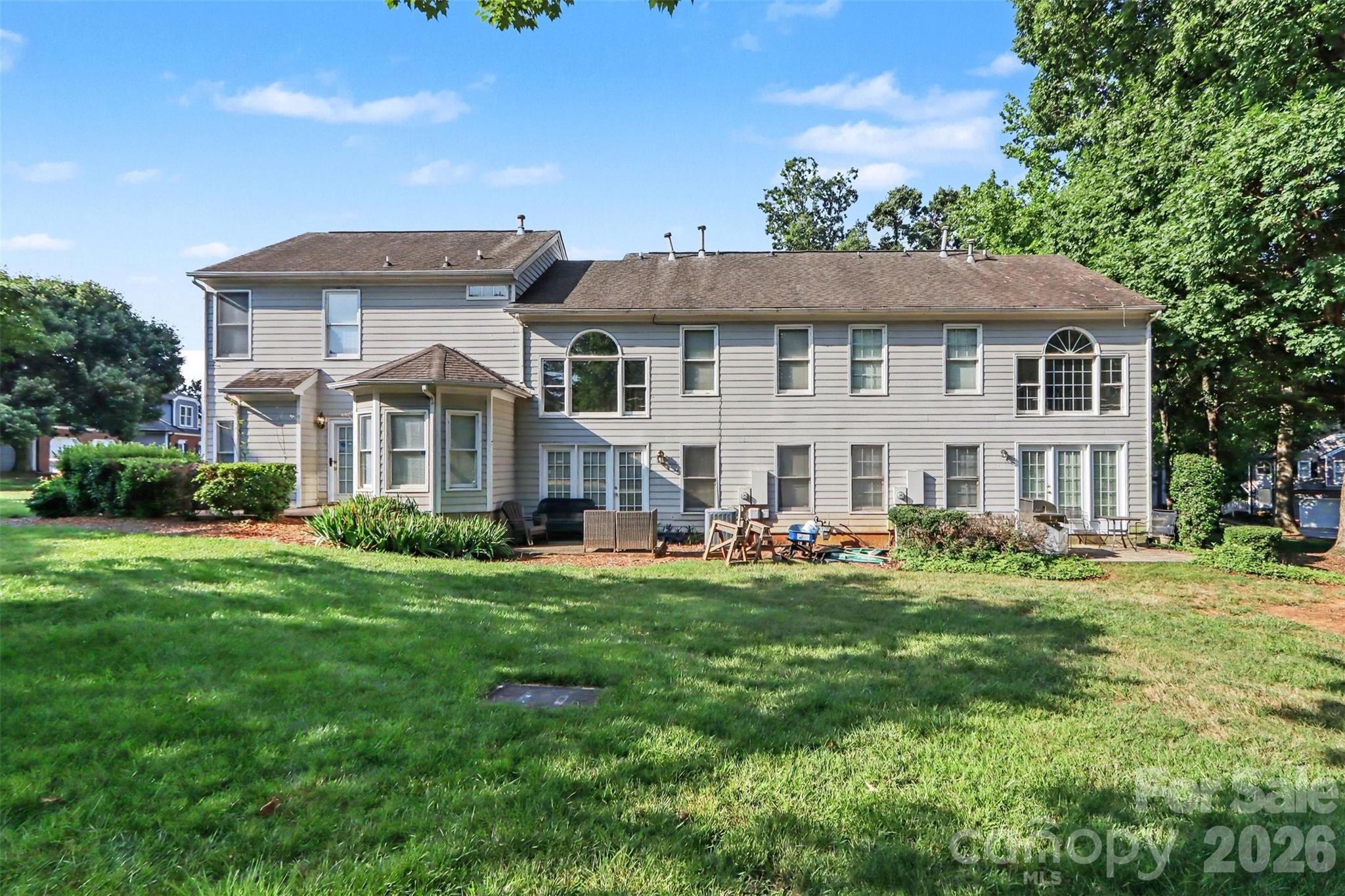 8606 Fox Chase Lane Property Photo 27