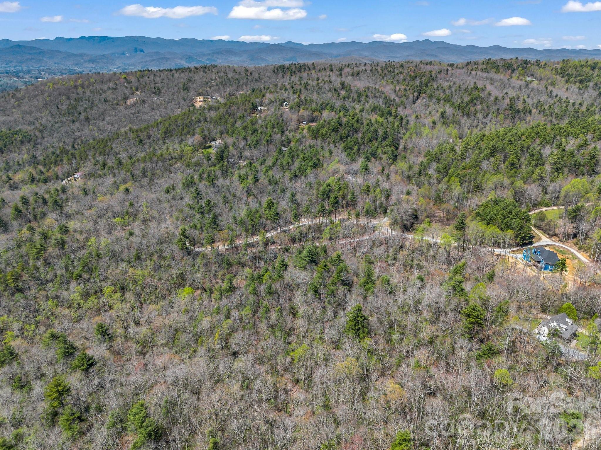 999 Bulling Creek Drive Property Photo 20