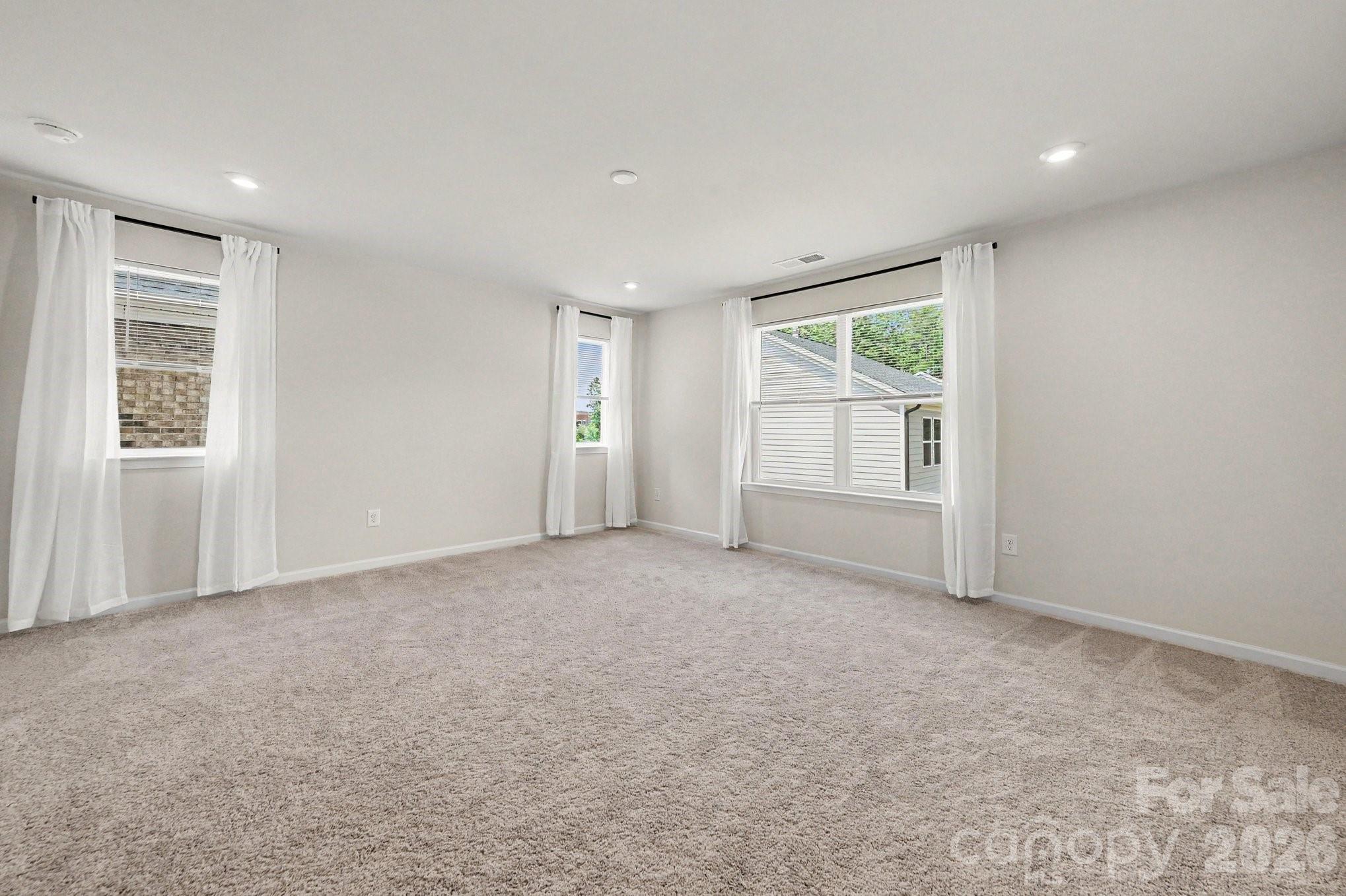 8230 Franklin Trail Street Property Photo 15