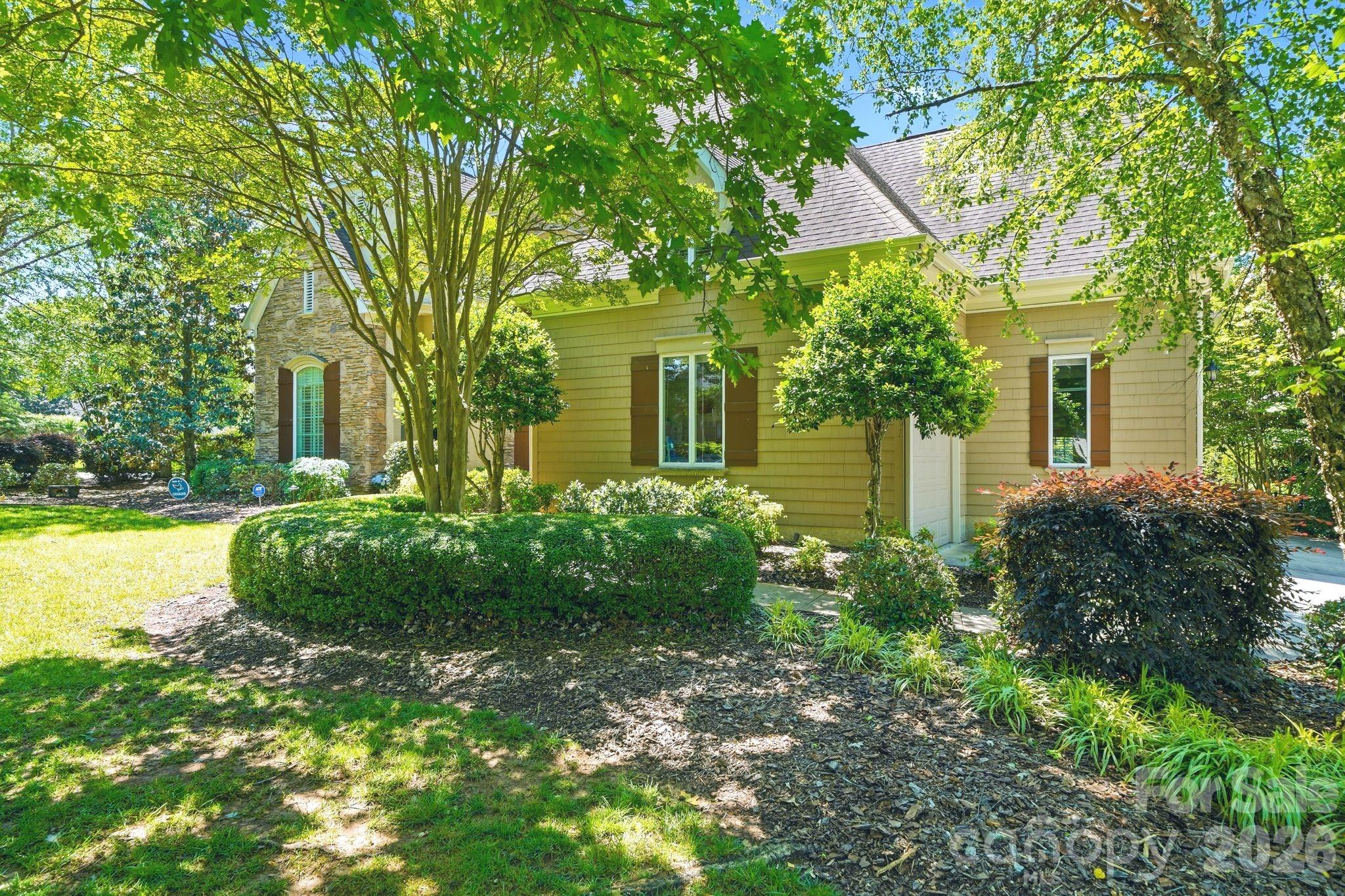 11120 Mcclure Manor Drive Property Photo 2