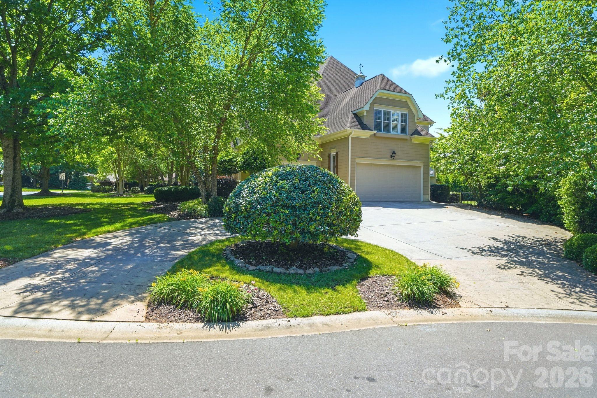 11120 Mcclure Manor Drive Property Photo 3