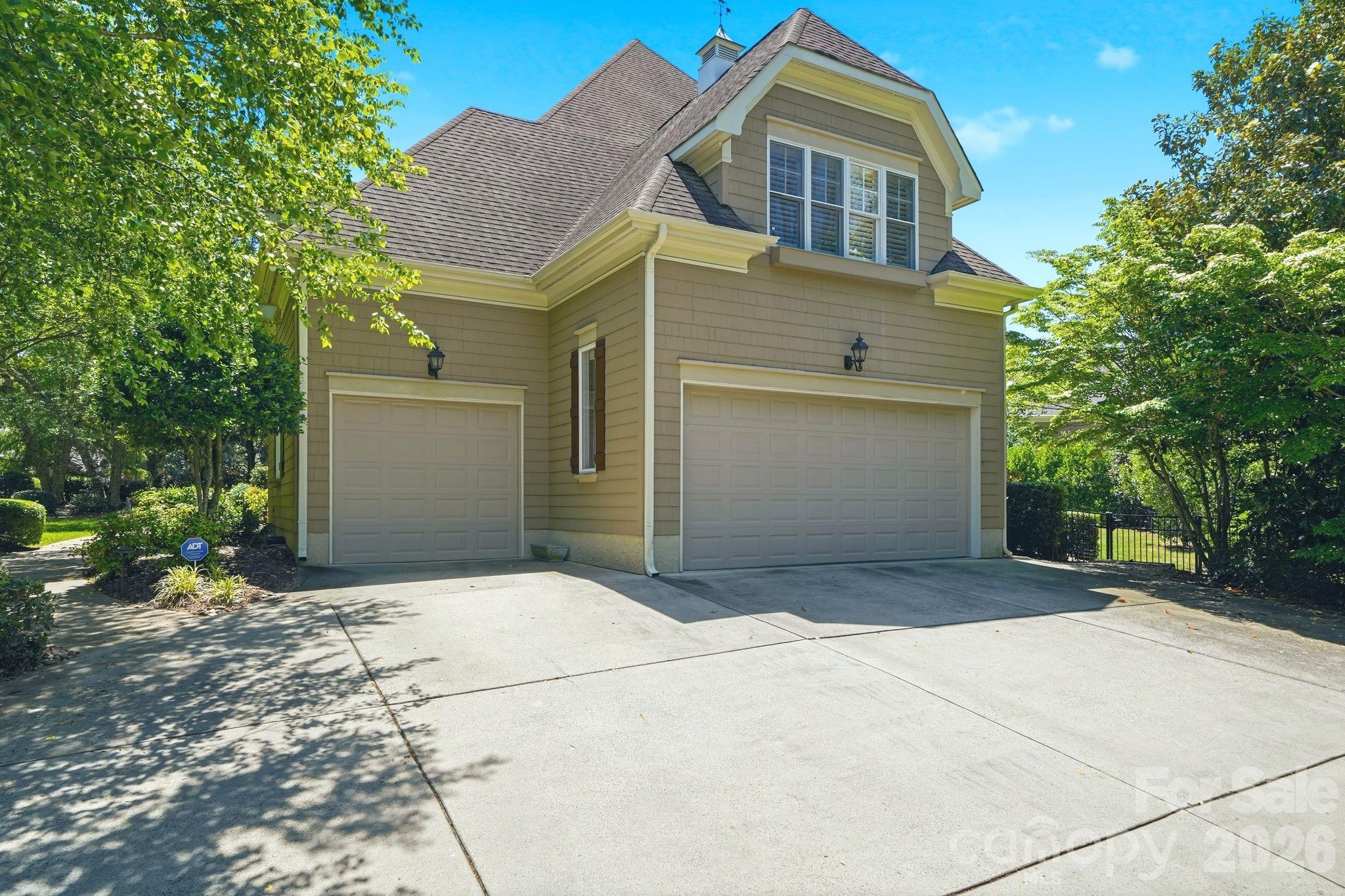 11120 Mcclure Manor Drive Property Photo 4