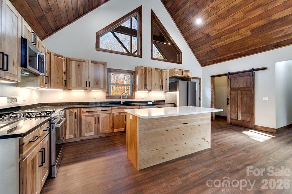 397 Kennelly Loop Property Photo 5