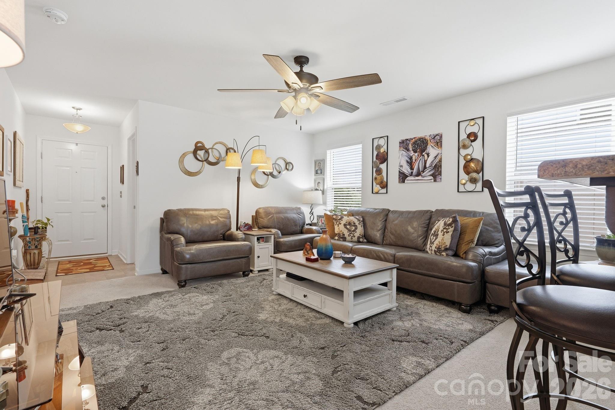 1707 Sawtooth Court Property Photo 6