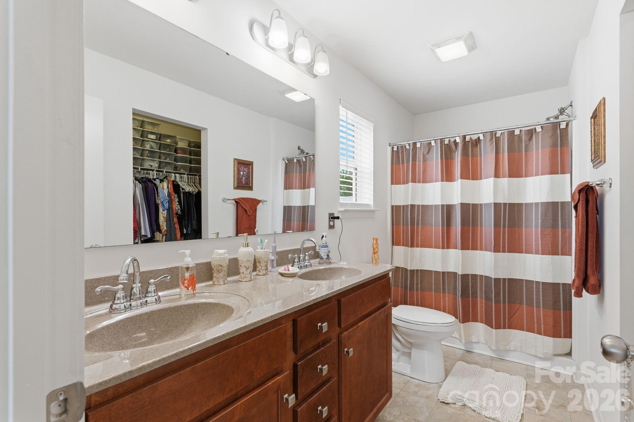 1707 Sawtooth Court Property Photo 16