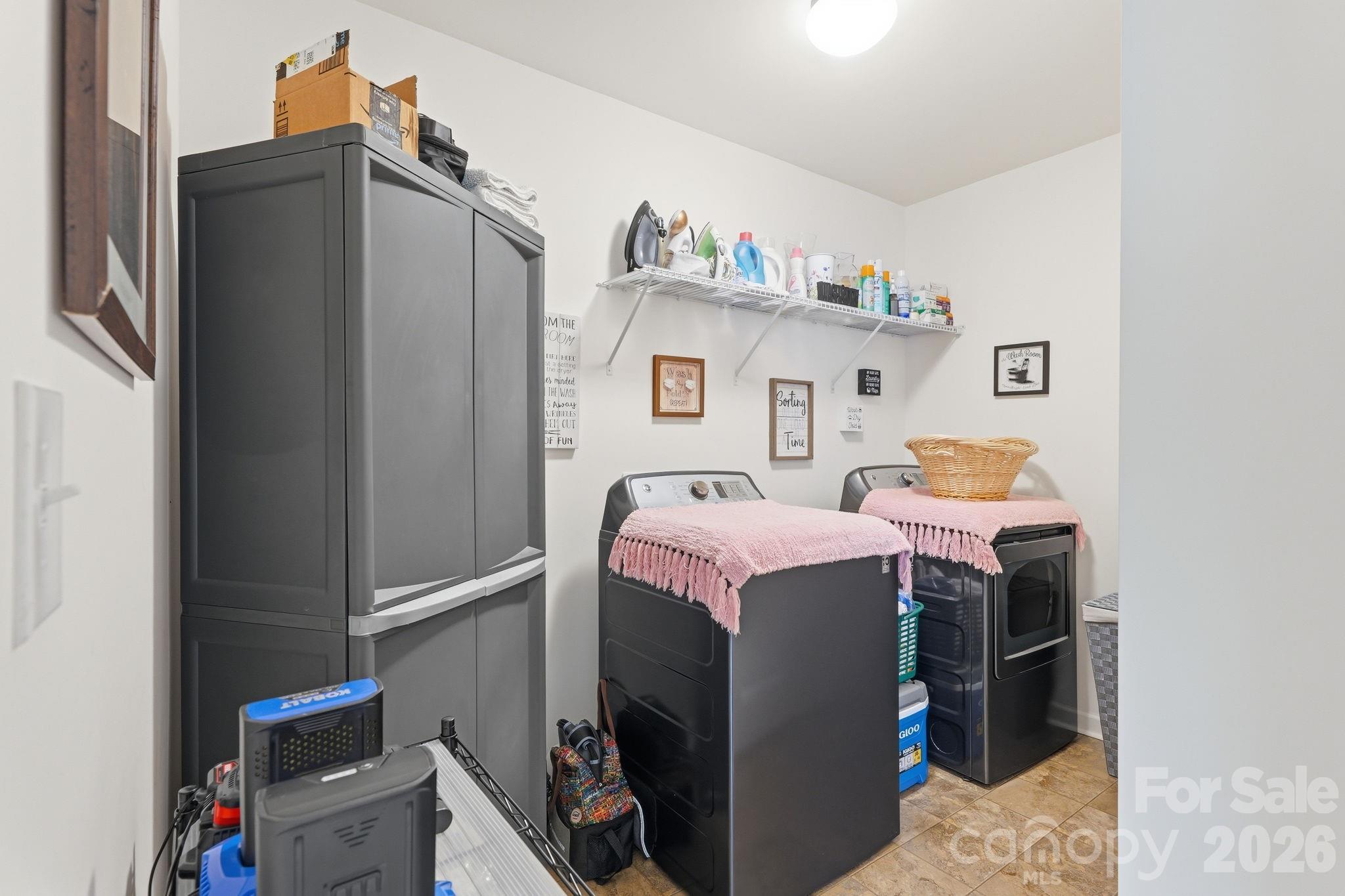 1707 Sawtooth Court Property Photo 22