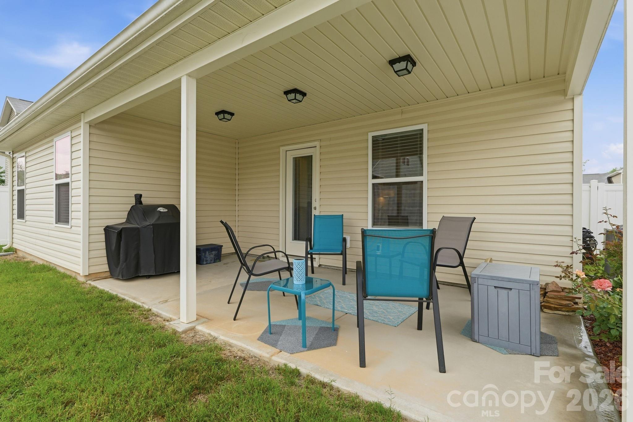 1707 Sawtooth Court Property Photo 23