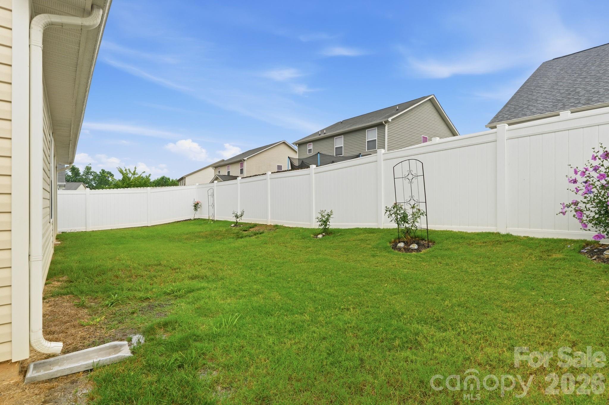 1707 Sawtooth Court Property Photo 27
