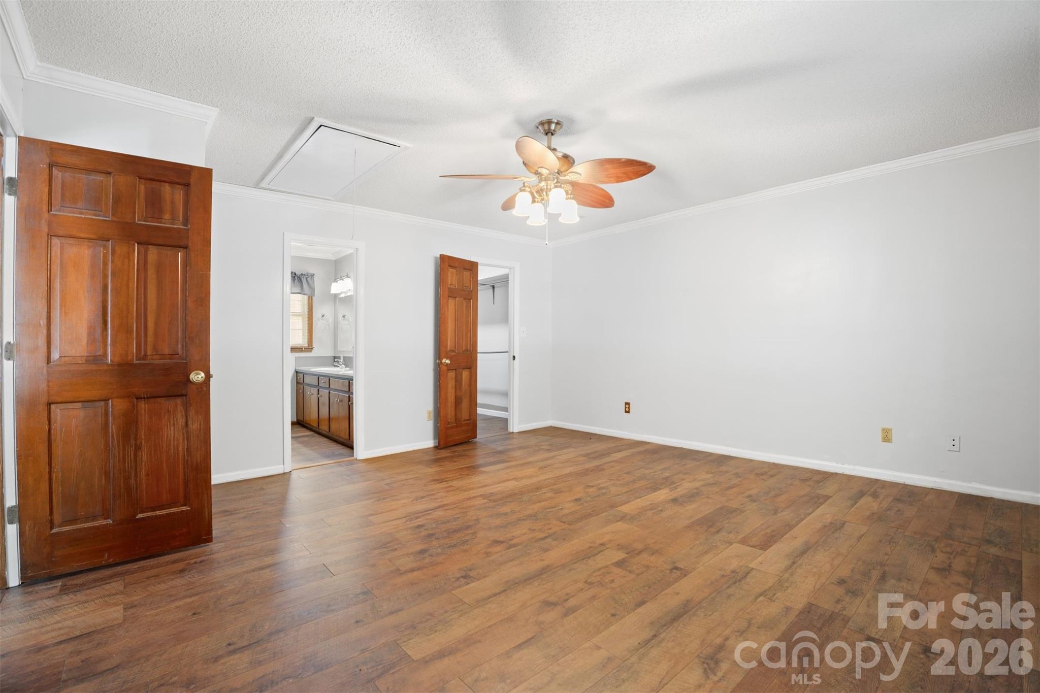 218 S Plantation Road Property Photo 10