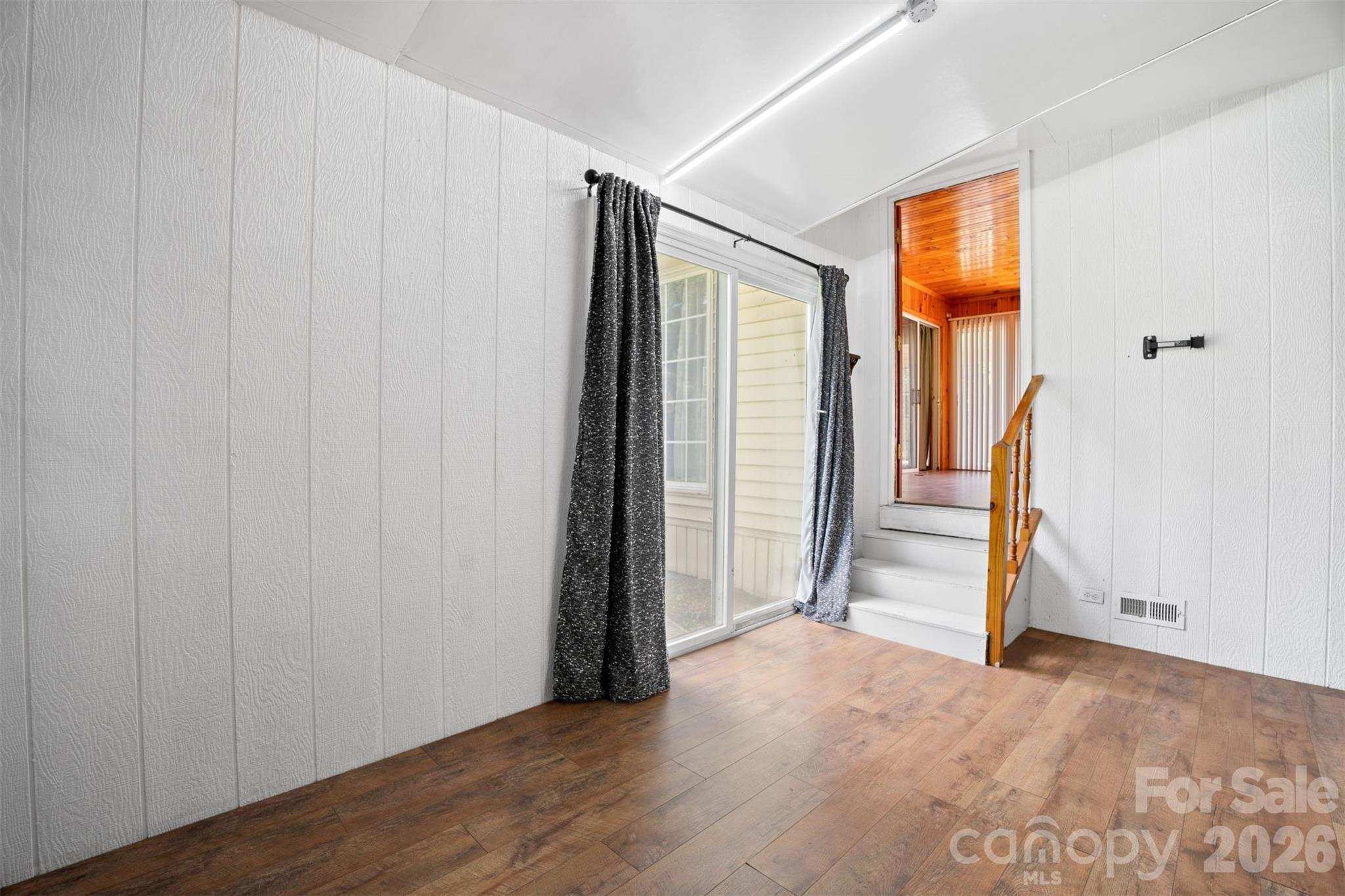 218 S Plantation Road Property Photo 17