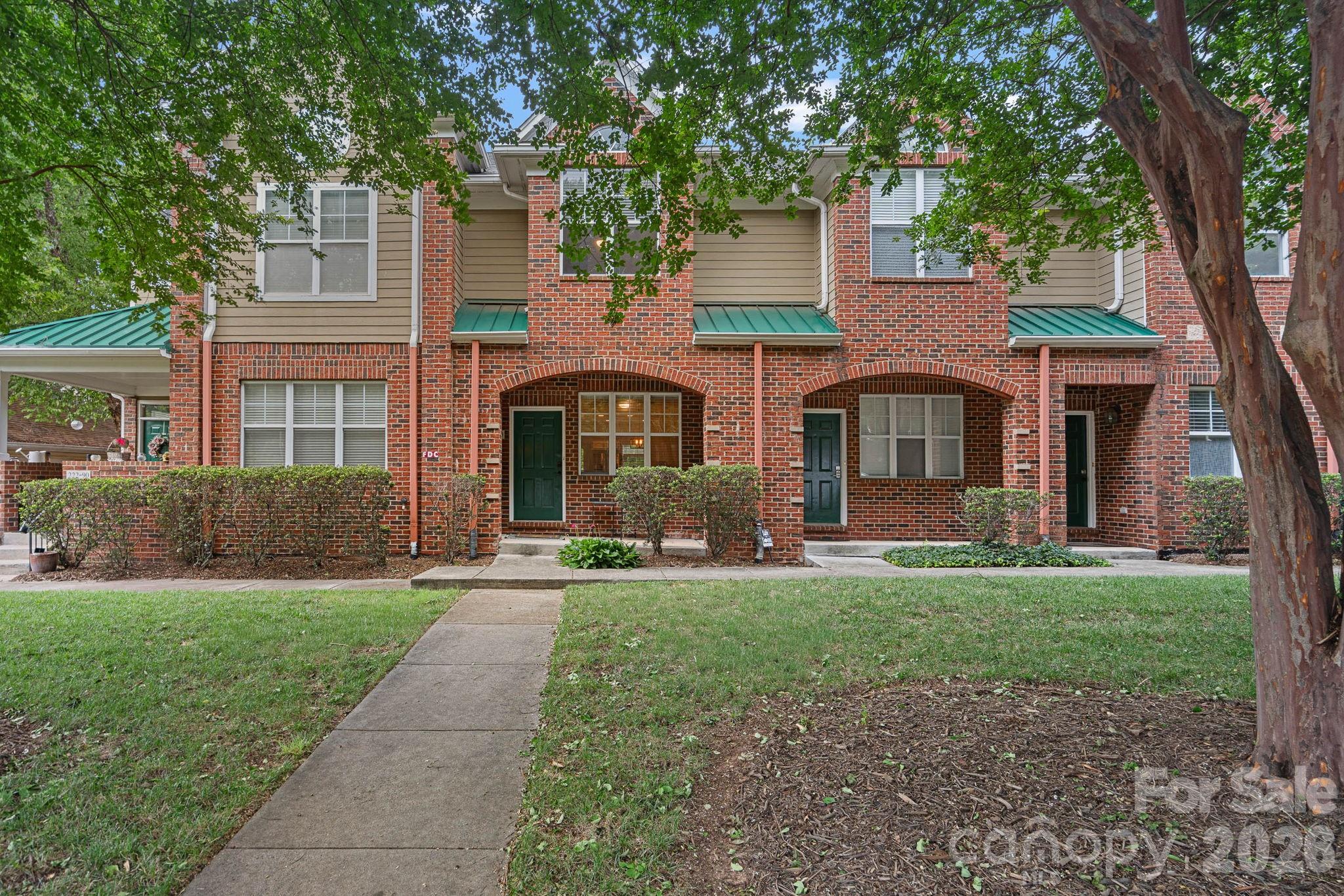 222 S Torrence Street 80 Property Photo 13