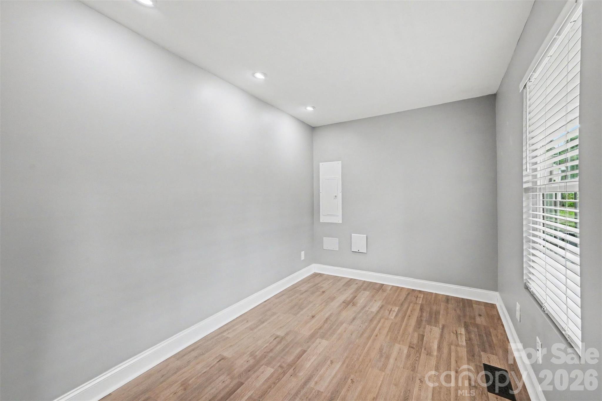 1001 Noles Drive Property Photo 15